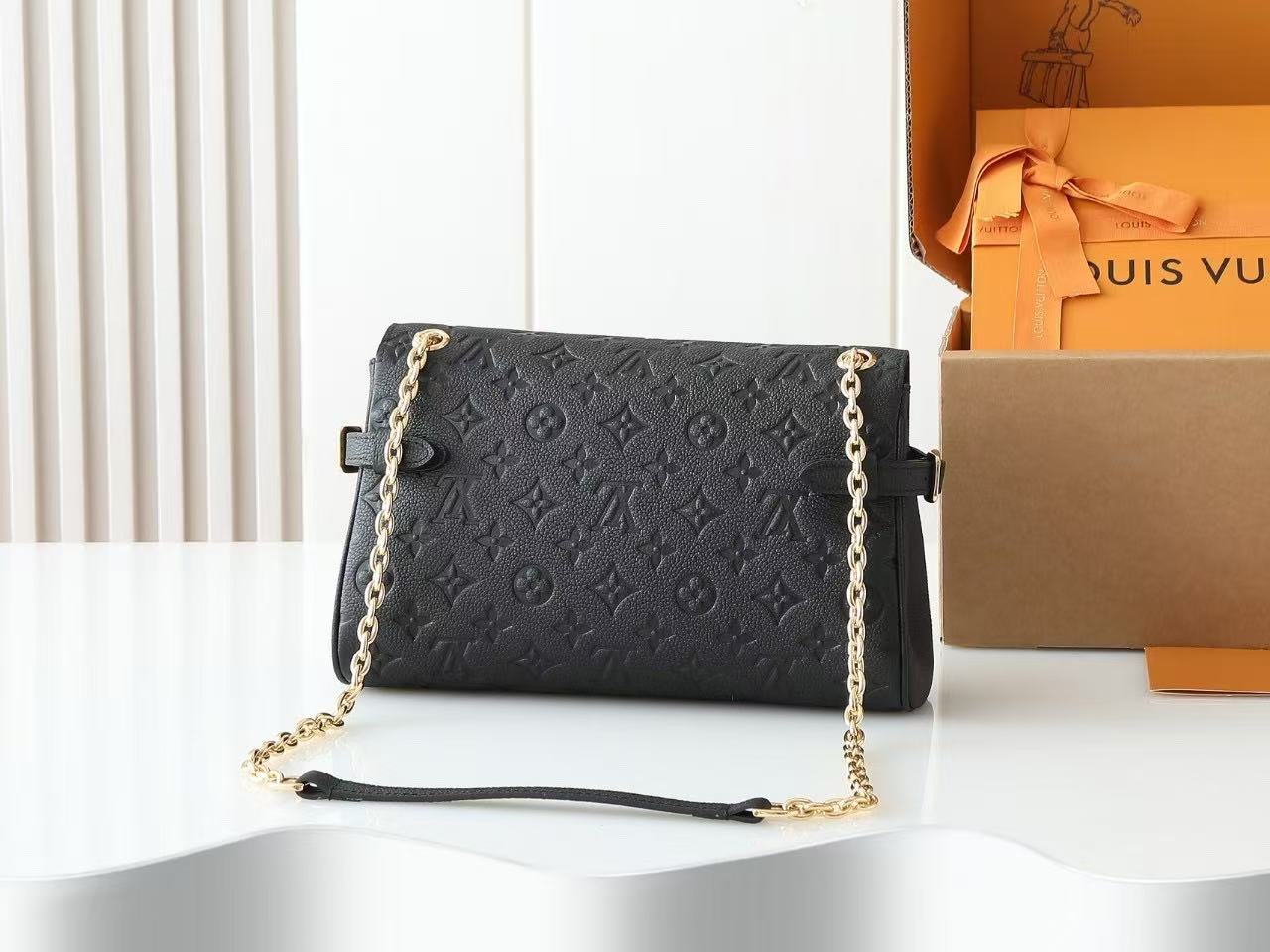 Louis Vuitton LV ANYTIME FLAP BAG