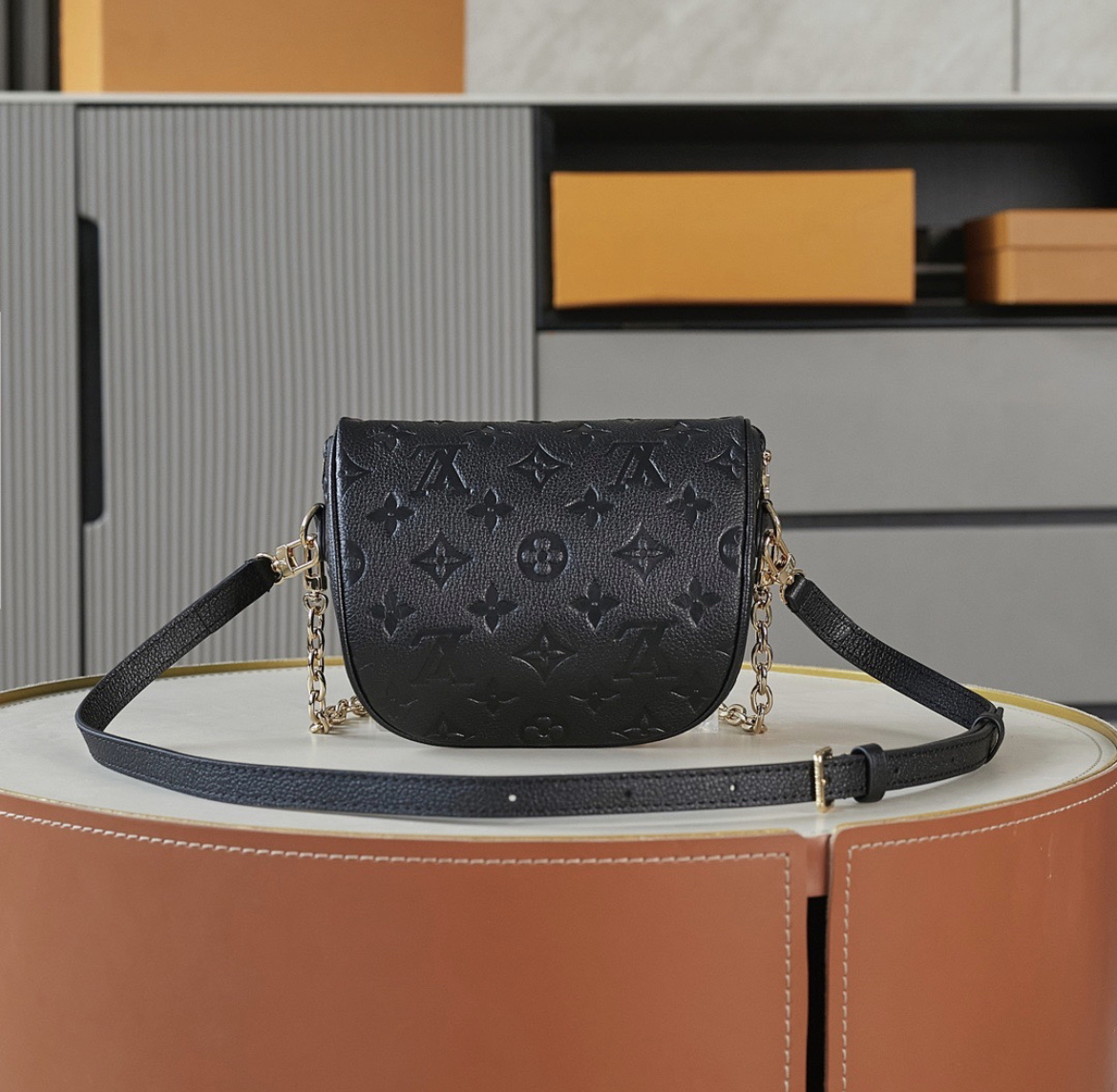 Louis Vuitton LV mini belt bag mini cowhide belt bag
