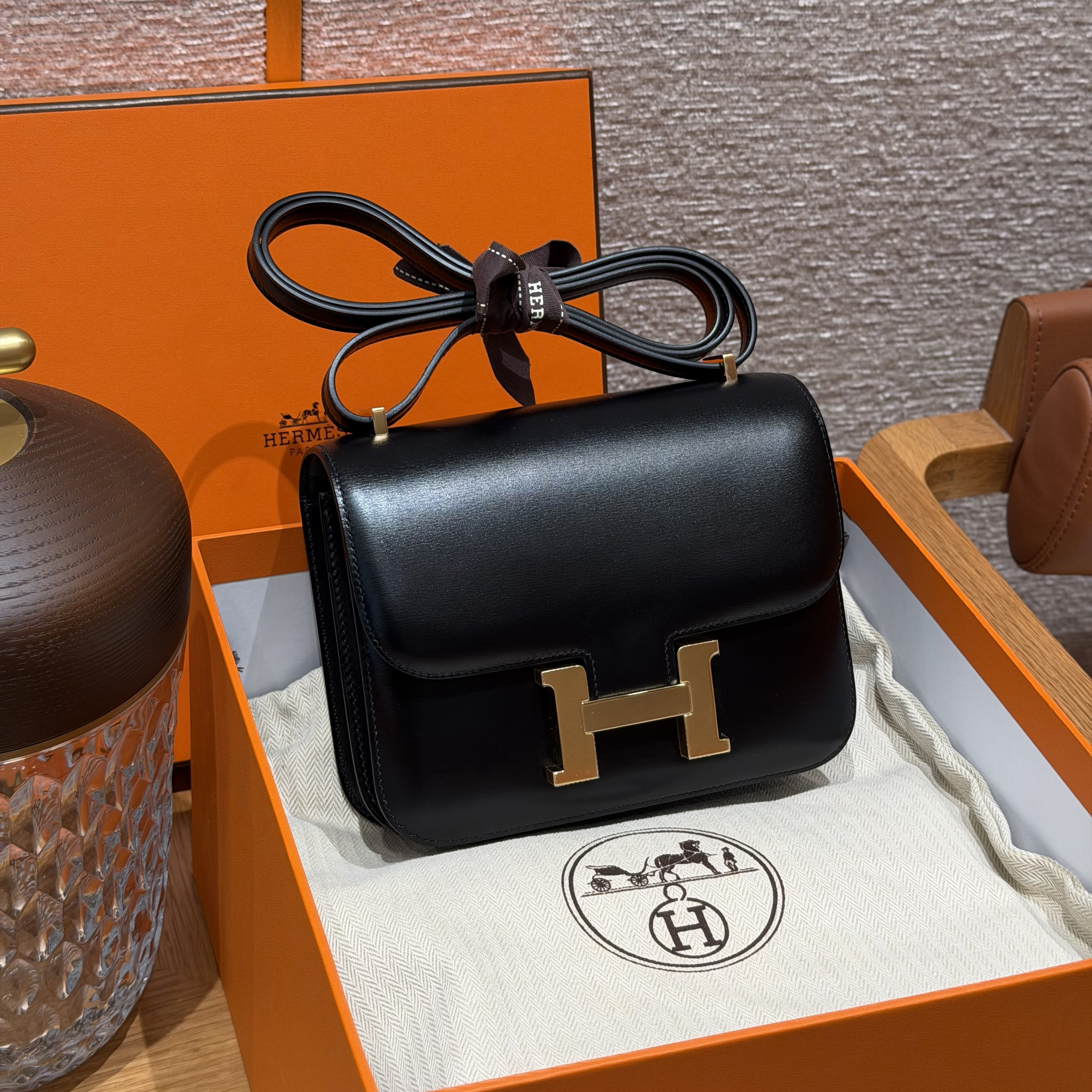 Hermes Black Box Constance 18