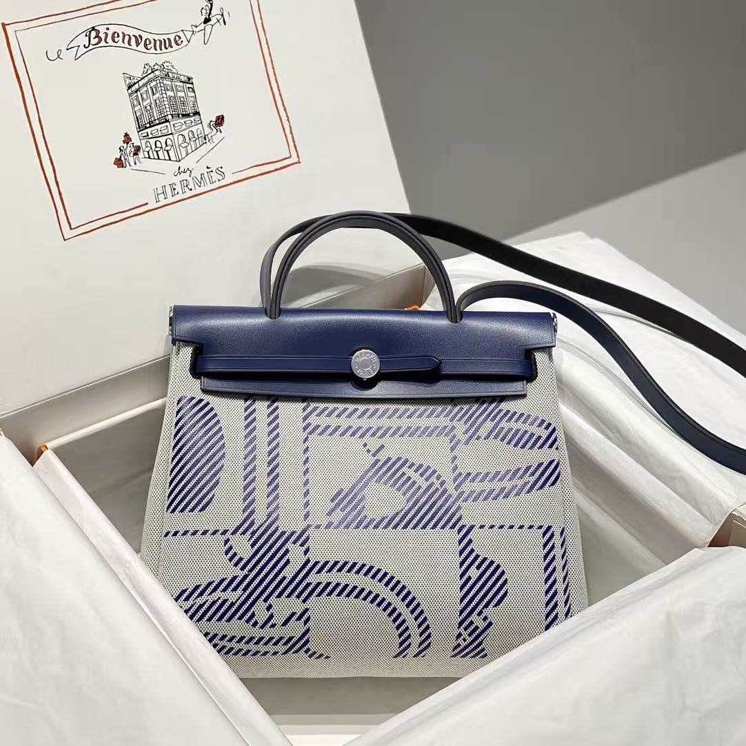 Hermes new printed pattern handbag