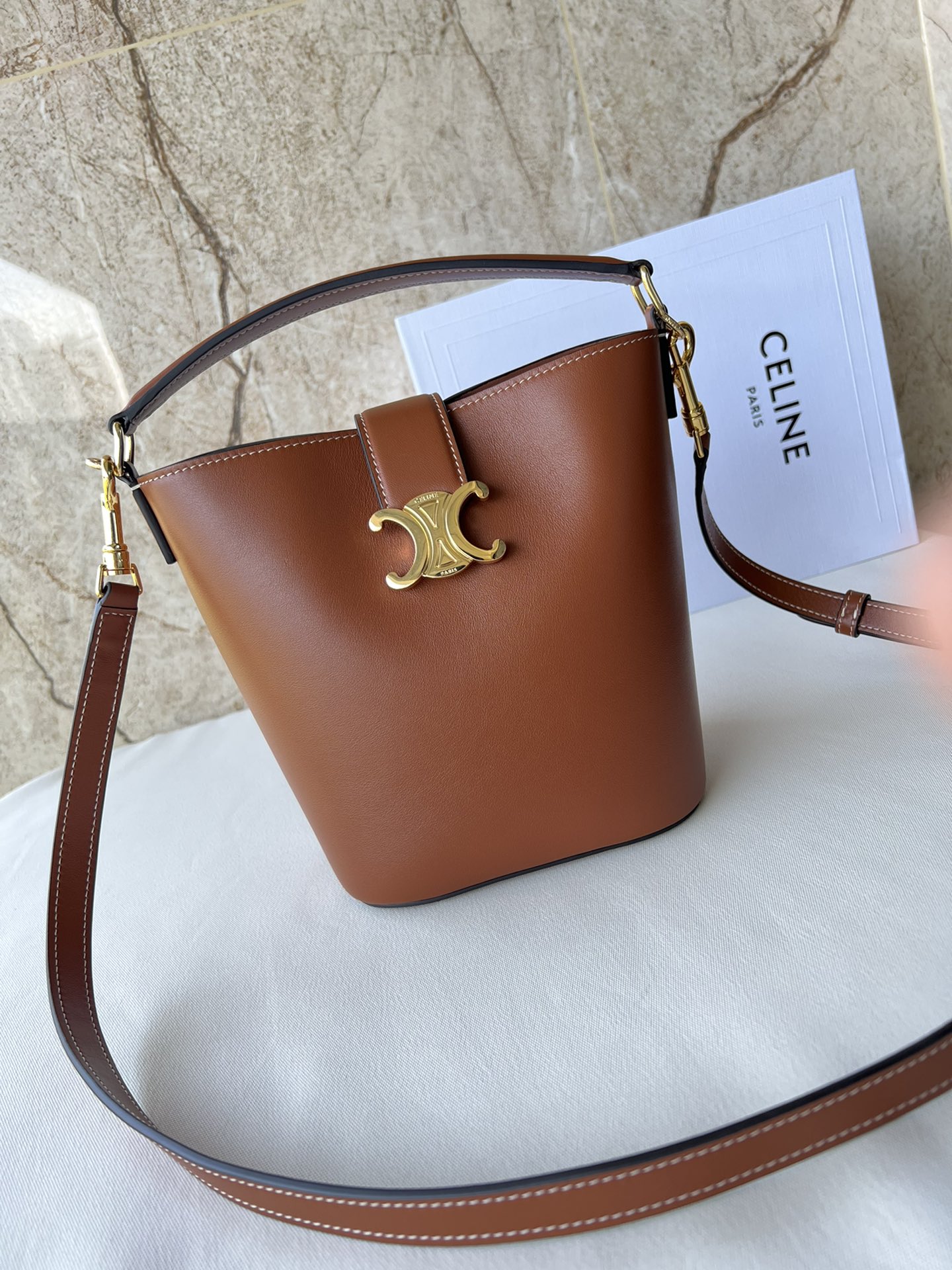 Celine Bag Louise Cowhide119173( 10A Mirror Version)