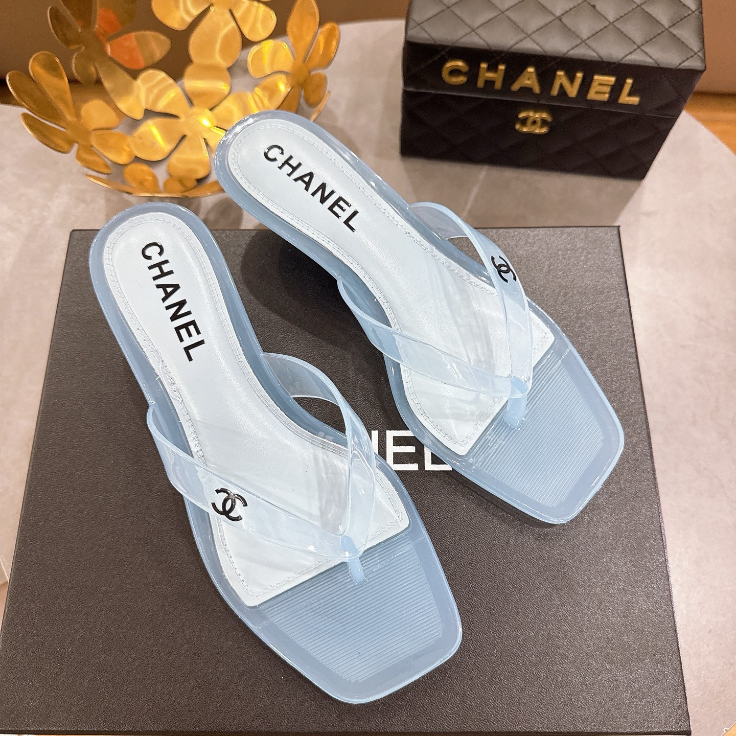 Chanel CC Logo Transparent PVC Jelly Square Toe Kitten Heel Beach Thong Sandals - KAIROO