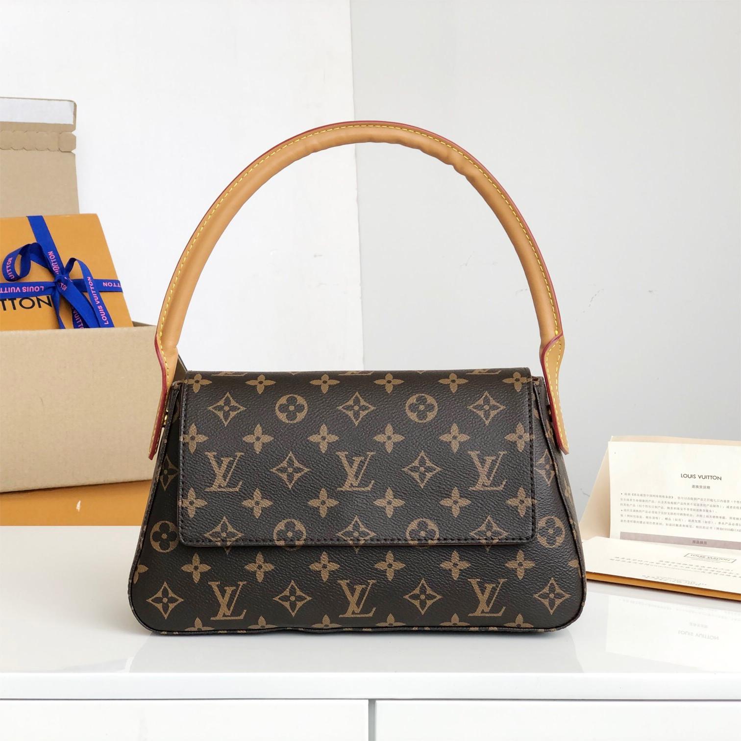 Louis Vuitton LV -Looping mm round handle shoulder bag