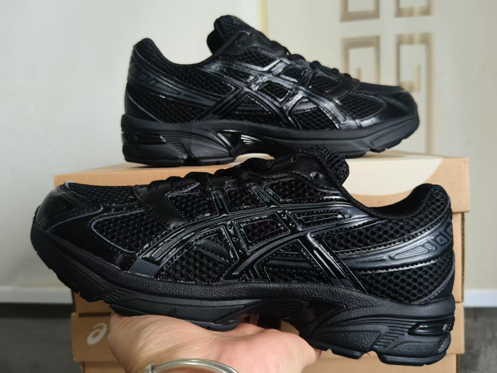ASICS 1130 US Men's Sizes6 to 11 in half sizes Black Shoes tianlong