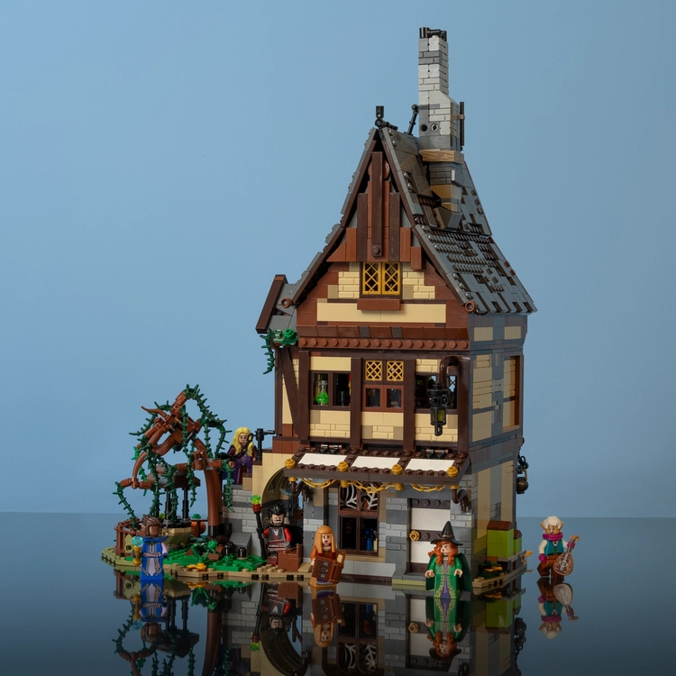 MOC 206813 - The Medieval Alchemist