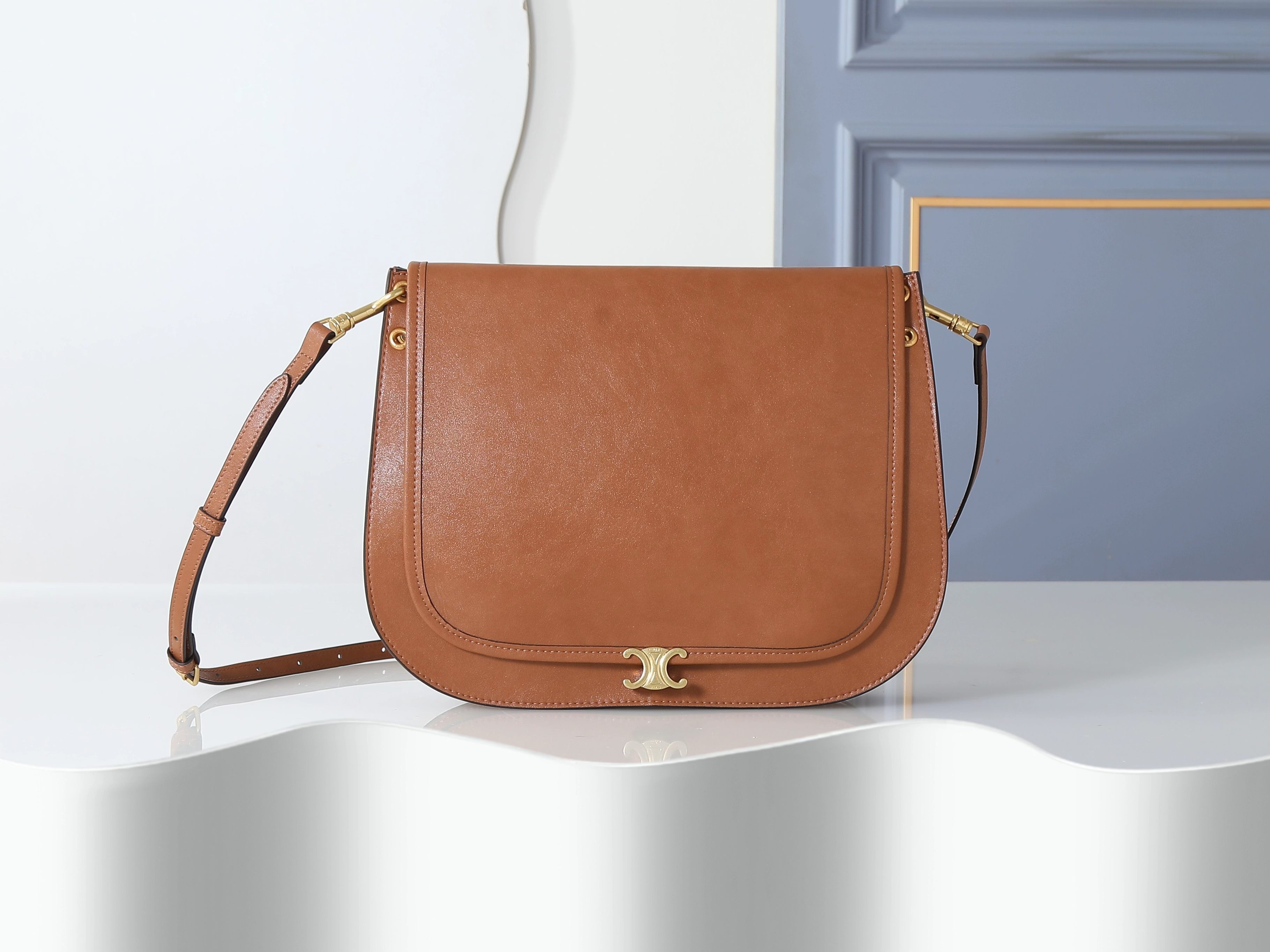 Celine Triomphe Hardware Smooth Leather Flap Crossbody Rounded Besace Bag - KAIROO