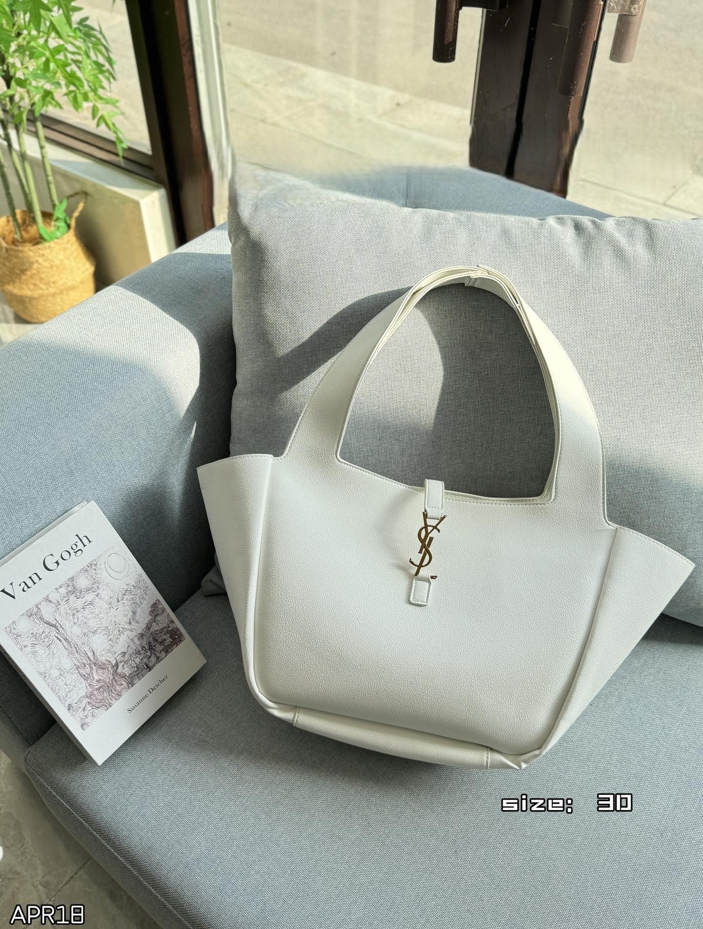 Saint Laurent Bea Hobo Grain De Poudre Leather YSL Front Toggle Fold Wing Tote Bucket Shoulder Bag - KAIROO