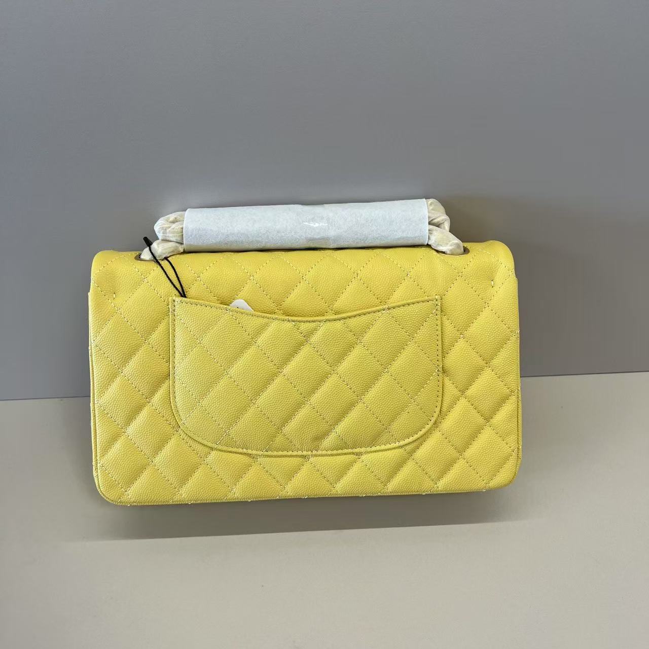 Chanel Classic Flap Caviar CF Medium 25CM Bag in Yellow Leather