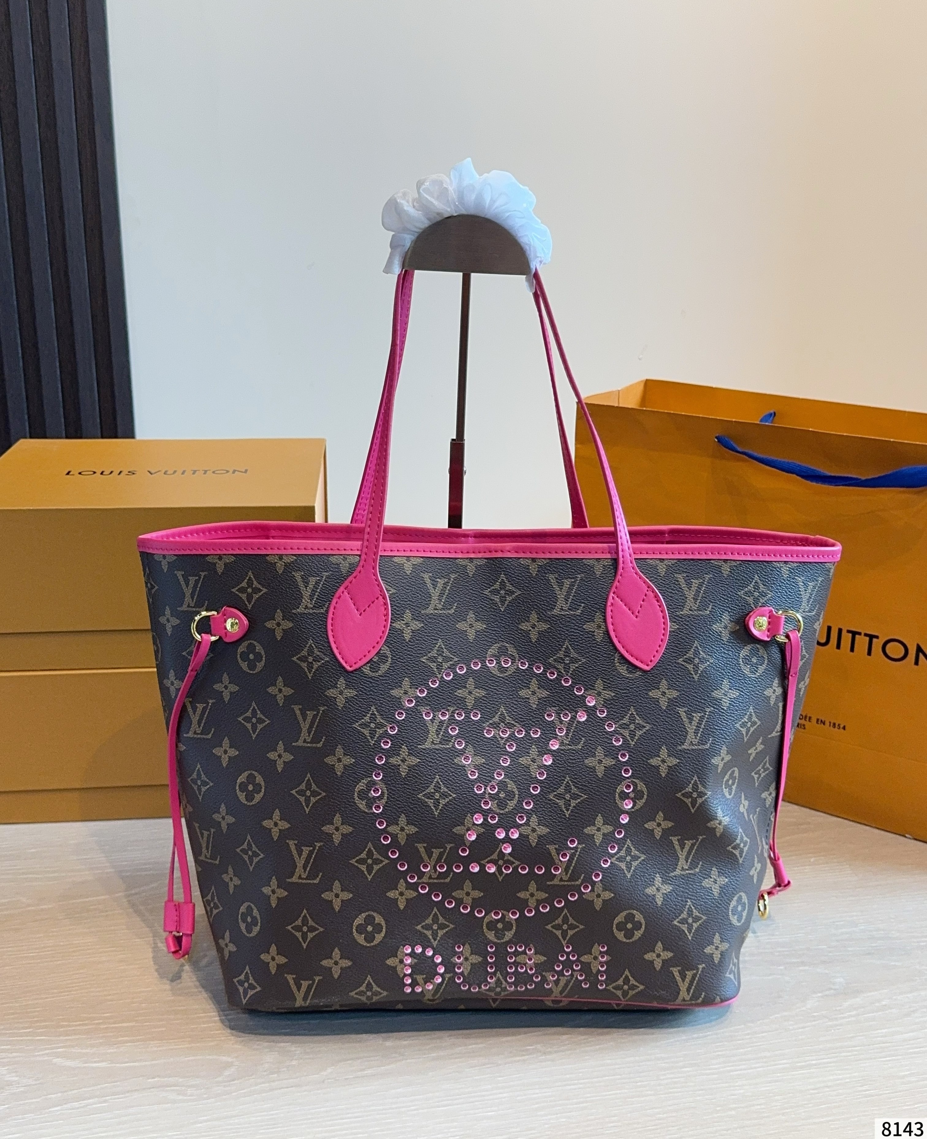 Louis Vuitton LV Neverfull MM Monogram Faux Rhinestone Graphic DUBAI Logo Tote Bag With Pouch - KAIROO