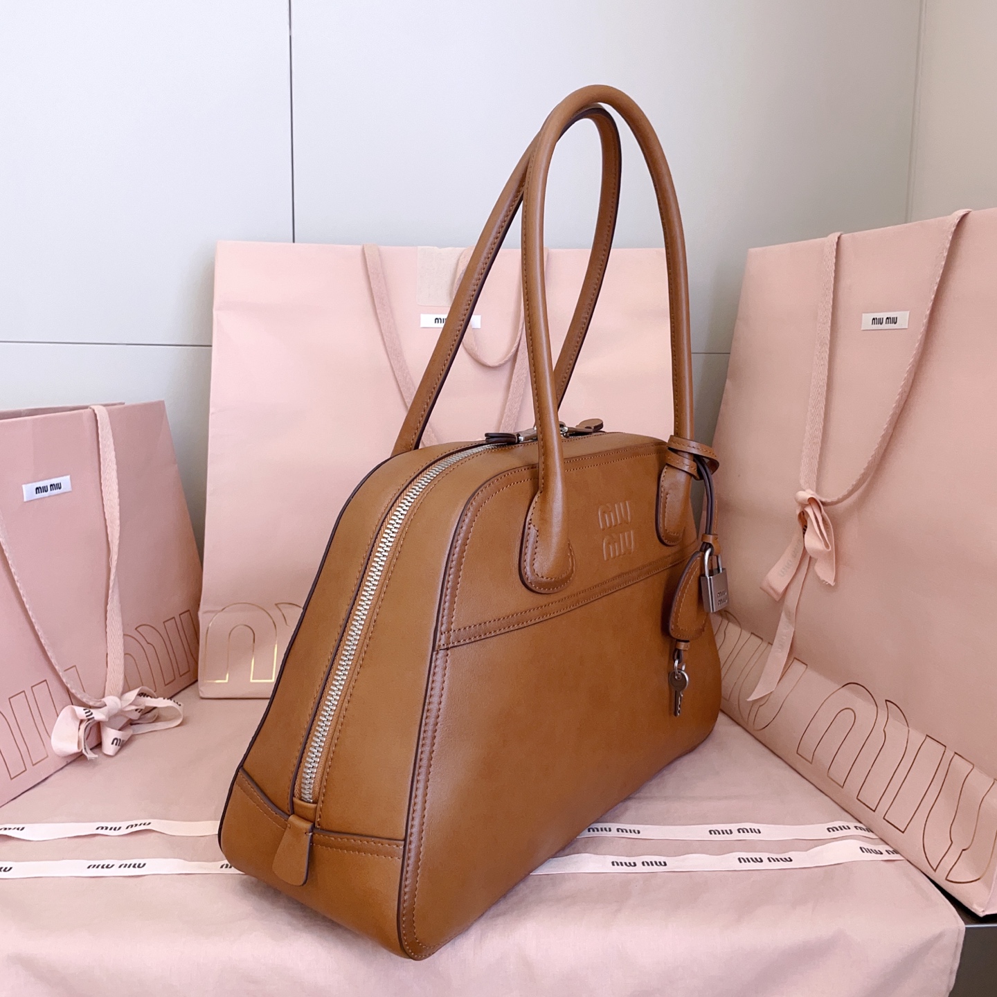 Miu Miu Cognac Medium Vivant Leather bag 5BB196