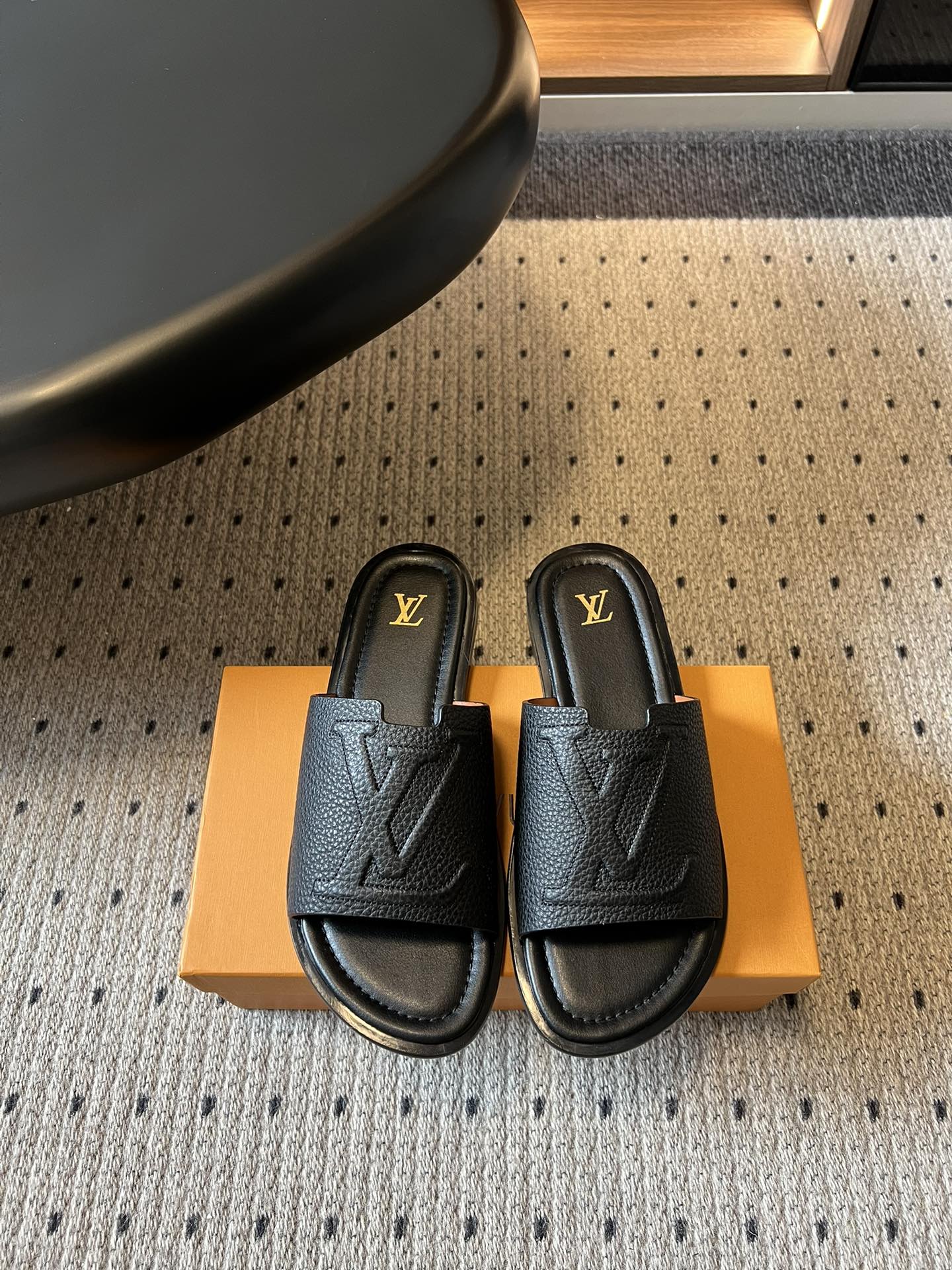 Men's  LV Portofino Mules