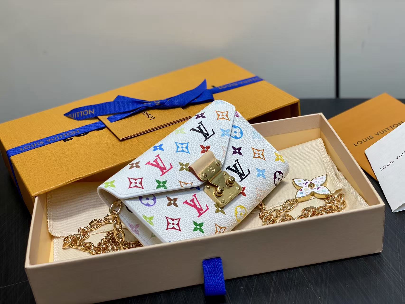 Louis Vuitton LV Pouch Metis waist bag