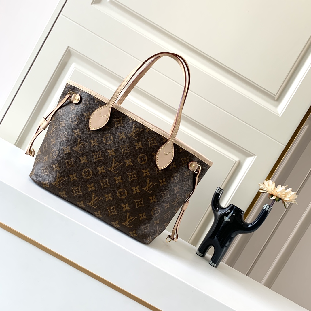 Louis Vuitton LV Neverfull PM M41000