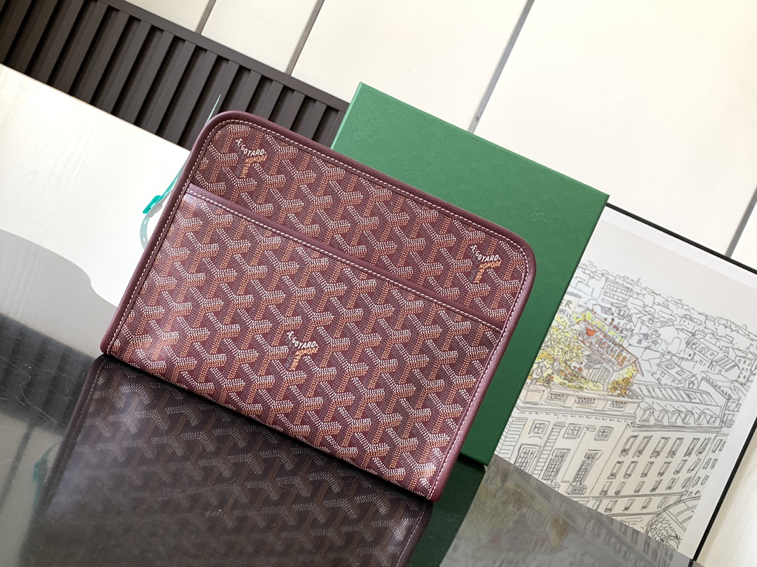 Goyard Jouvence Toiletry Bag in Burgundy