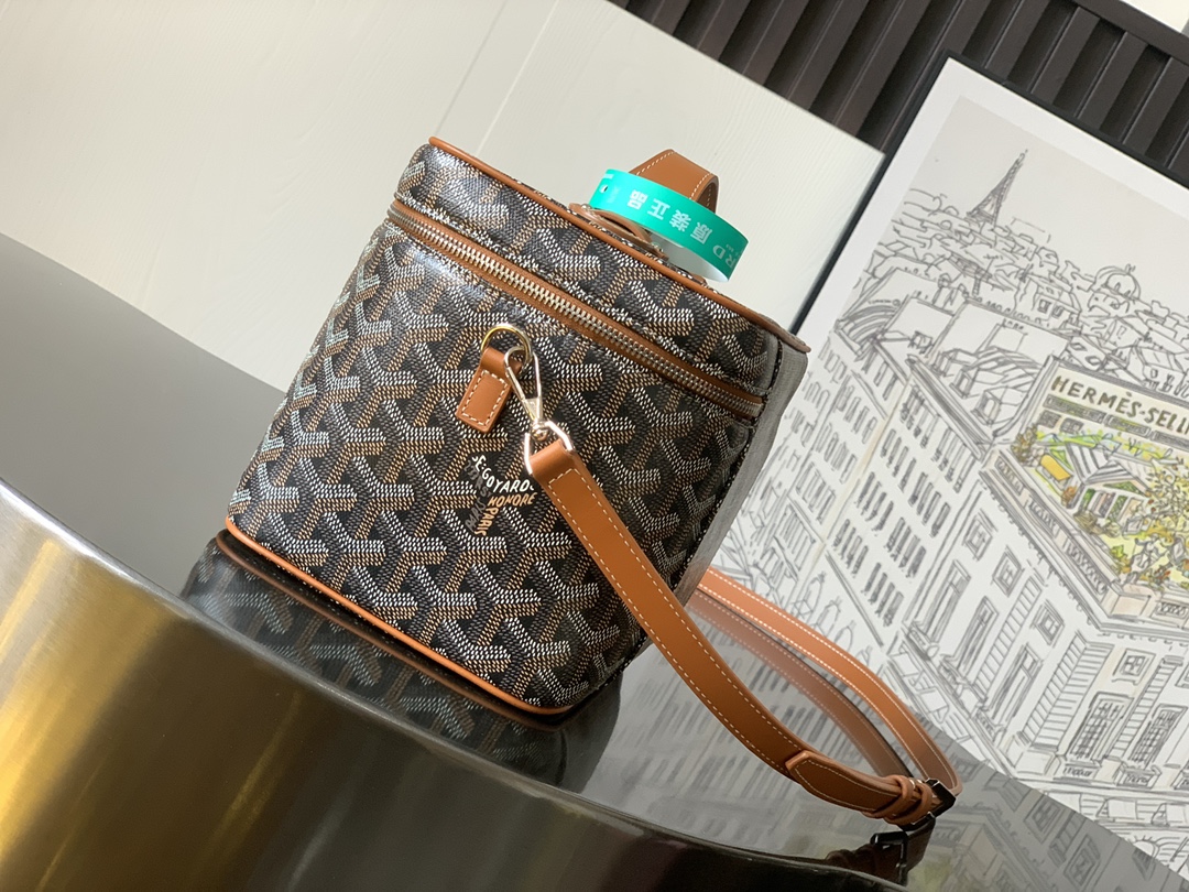 Goyard Muse Vanity Case in Black/Tan