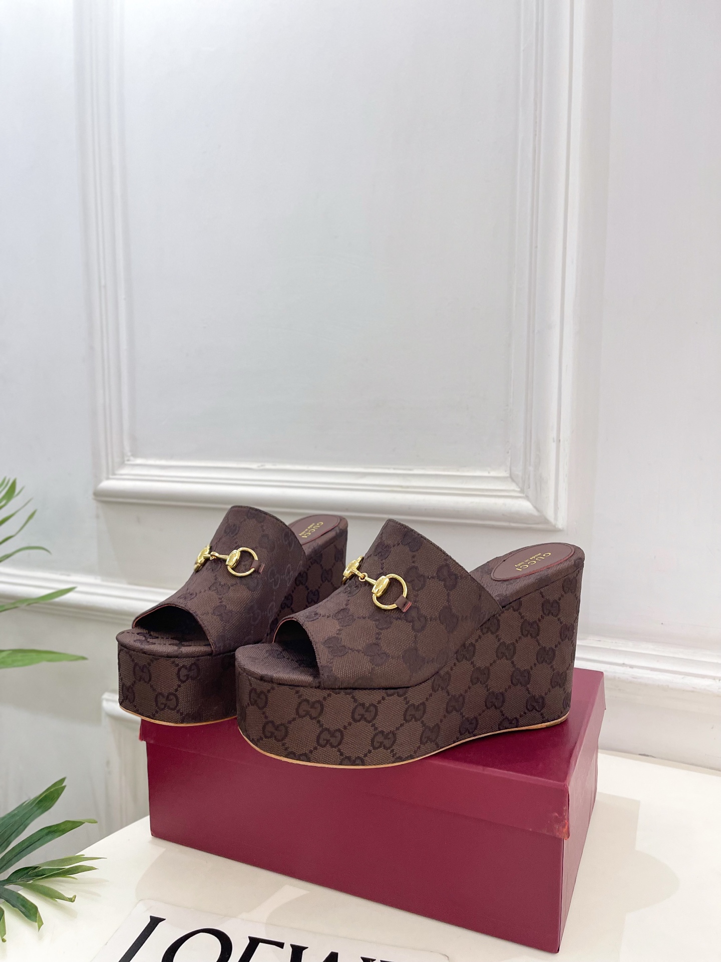 Women's Gucci wedge sandal with Horsebit