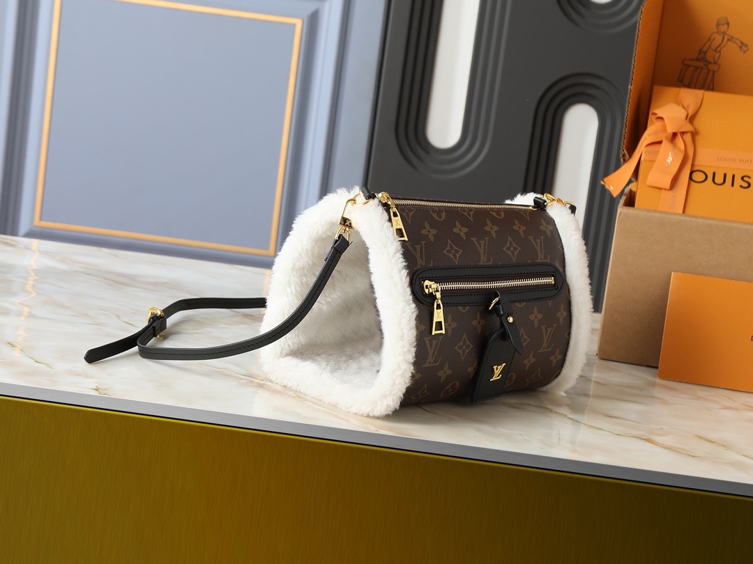 Louis Vuitton LV Teddy Mitt（10A Mirror Version）
