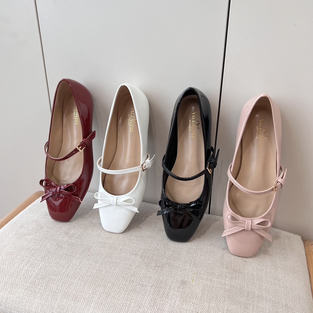 Valentino Garavani Square Toe Thin Strap Bow Patent Leather Mary Jane Flats - KAIROO