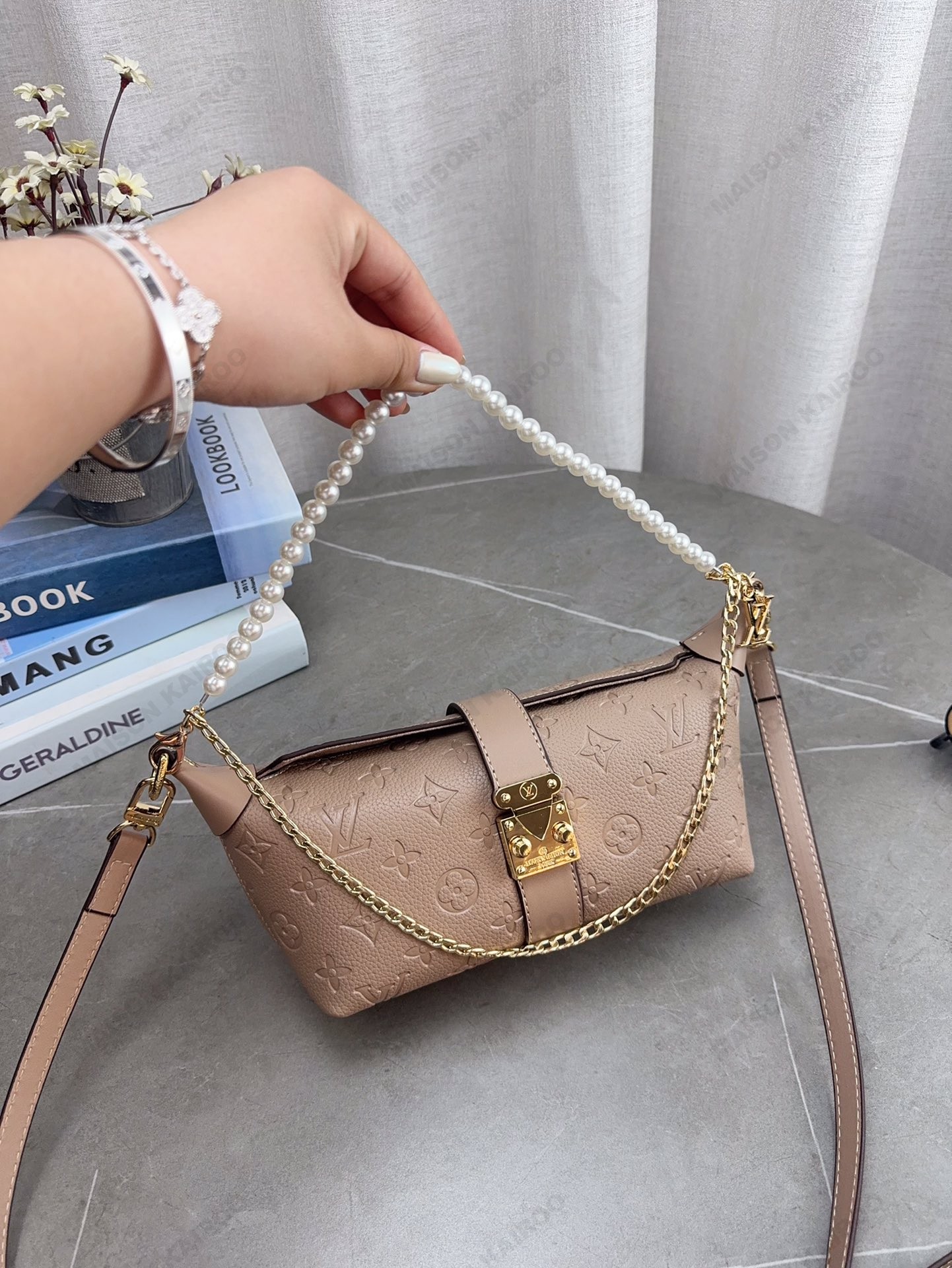 Louis Vuitton LV Pochette Mia Sand Empreinte Leather S-Lock Baguette Hobo Croissant Shoulder Bag - KAIROO