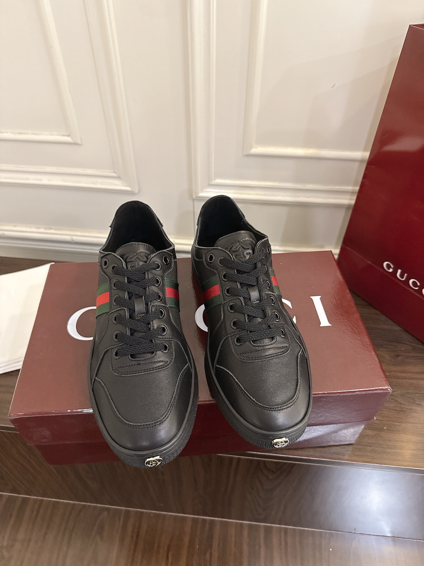 Unisex Gucci Stretch low-top trainer-Black