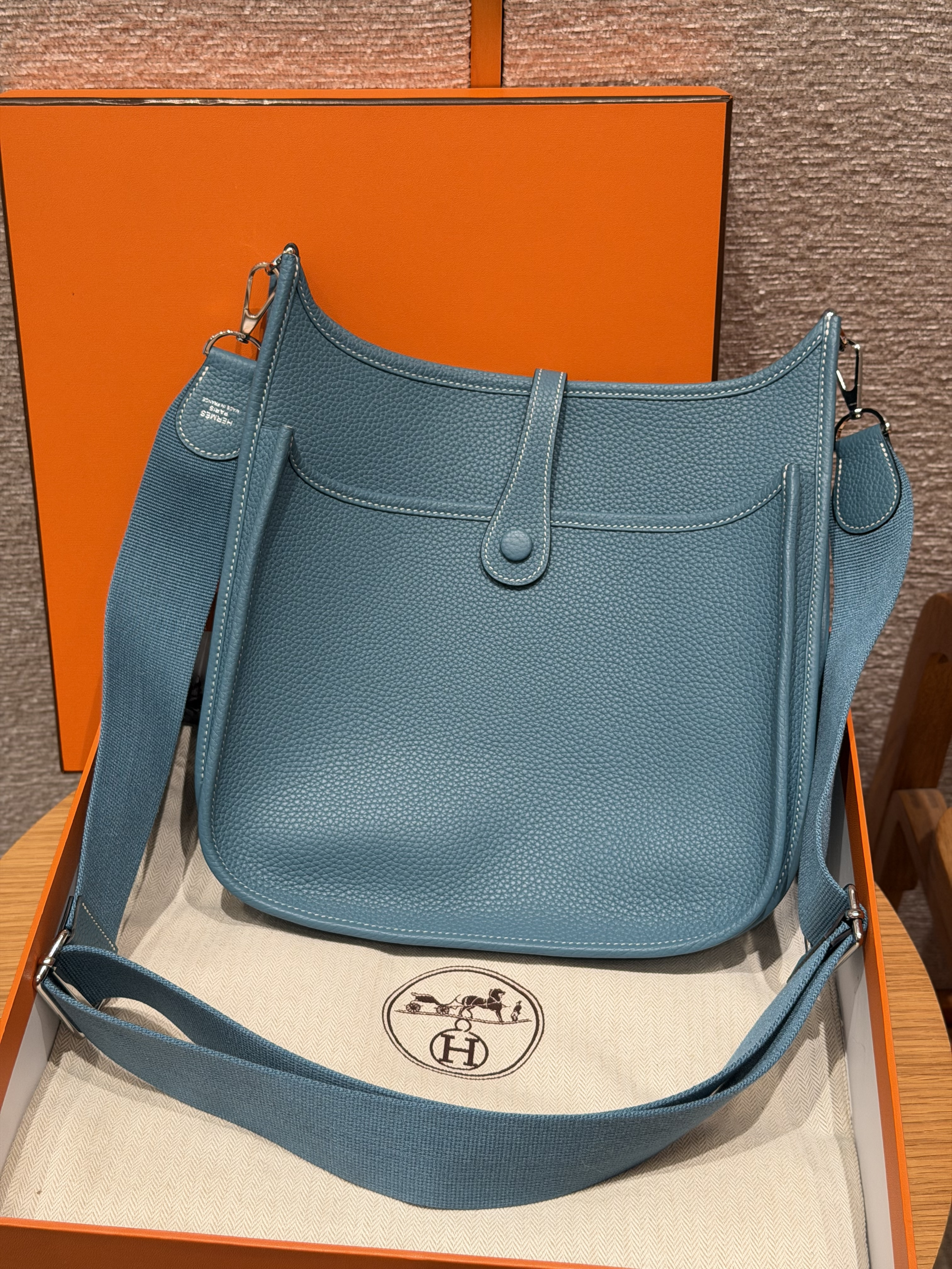 Hermes Blue Jean Clemence Evelyne III 29