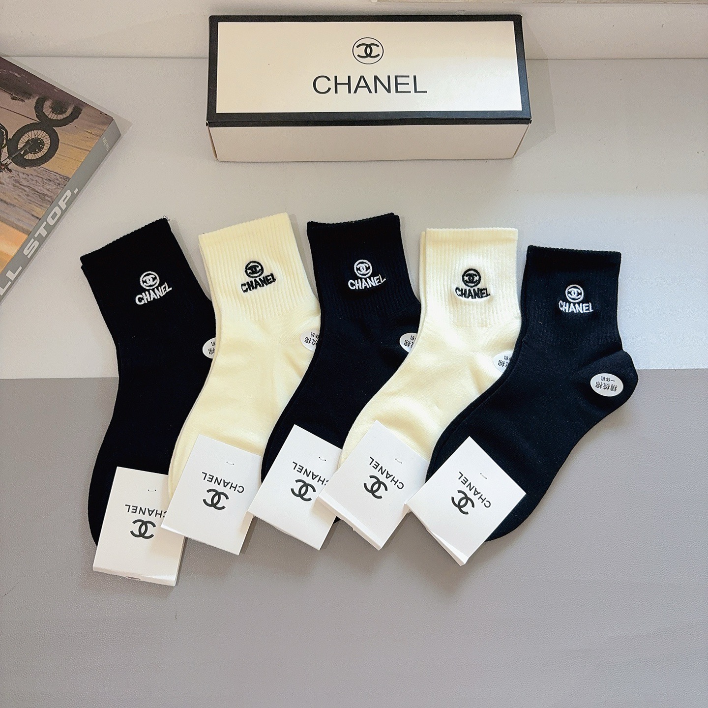 Chanel Socks 5-Pack - KAIROO