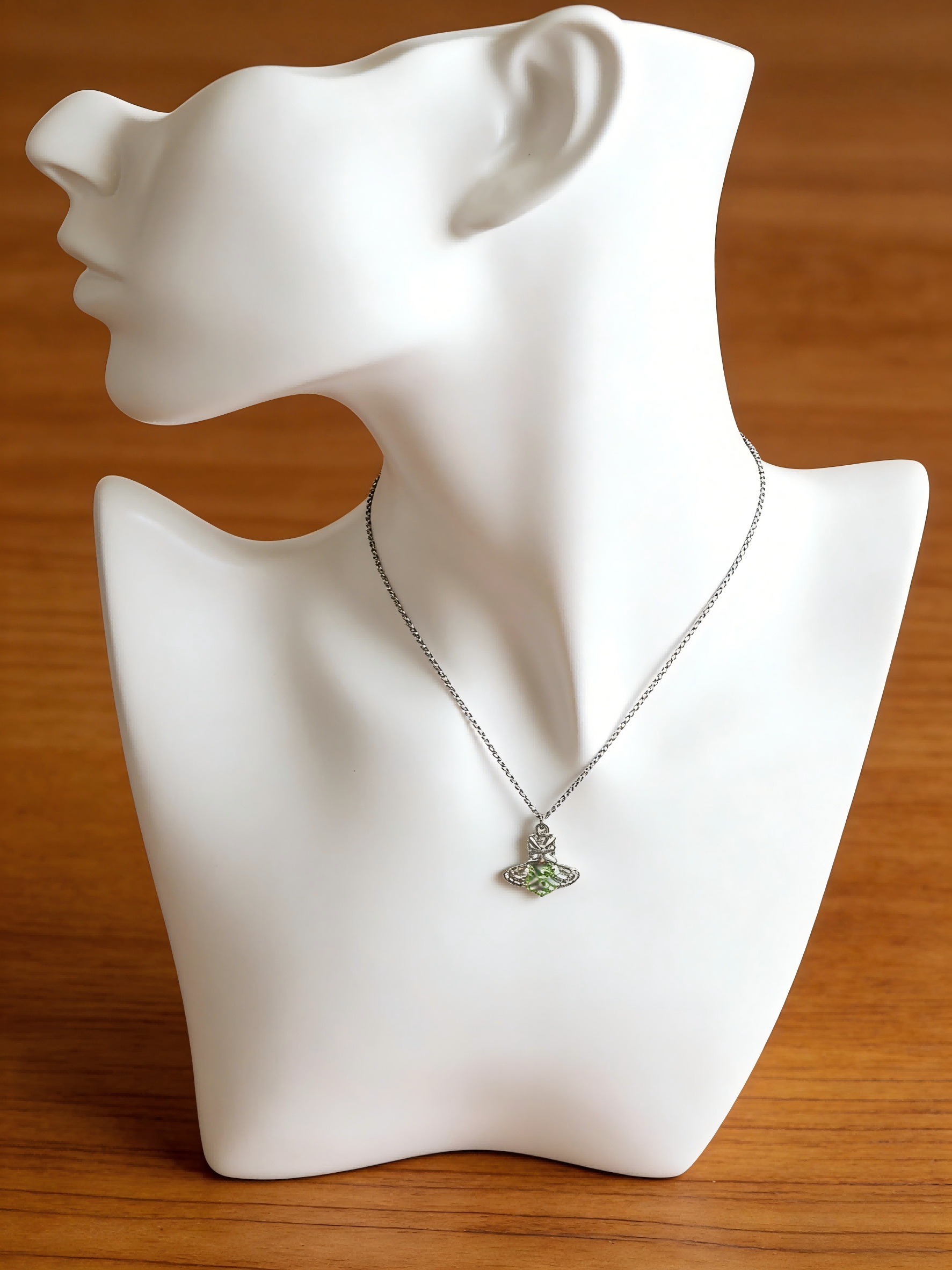 2026 New Silver-Tone Green Crystal Orb Necklace, Dainty Saturn Design, Fresh Minimalist Jewelry for Daily Wear