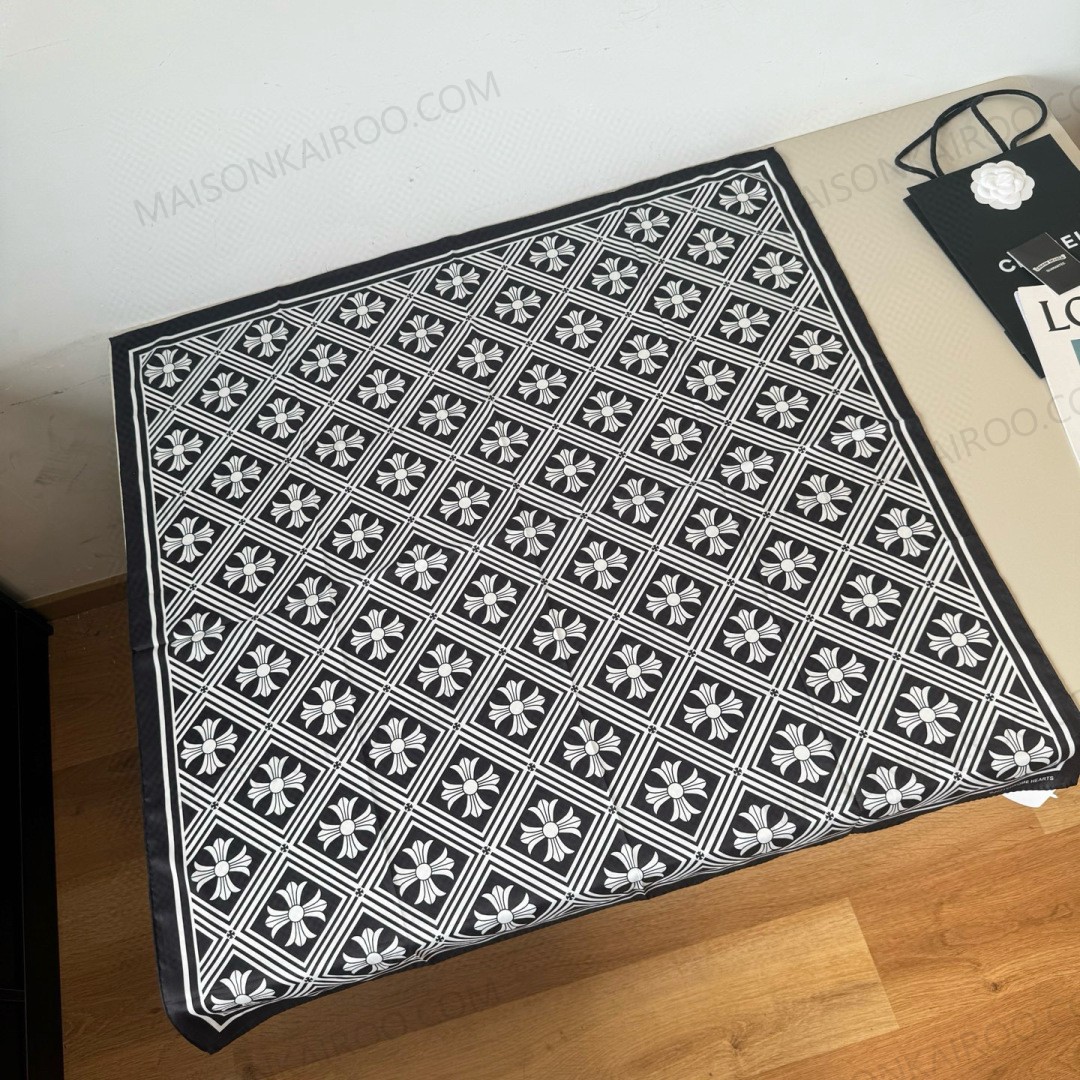 Chanel Geometric Floral Grid 90 Square Scarf - KAIROO