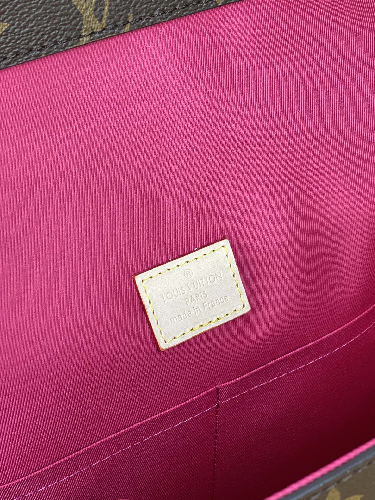 Louis Vuitton LV Cluny MM M42735