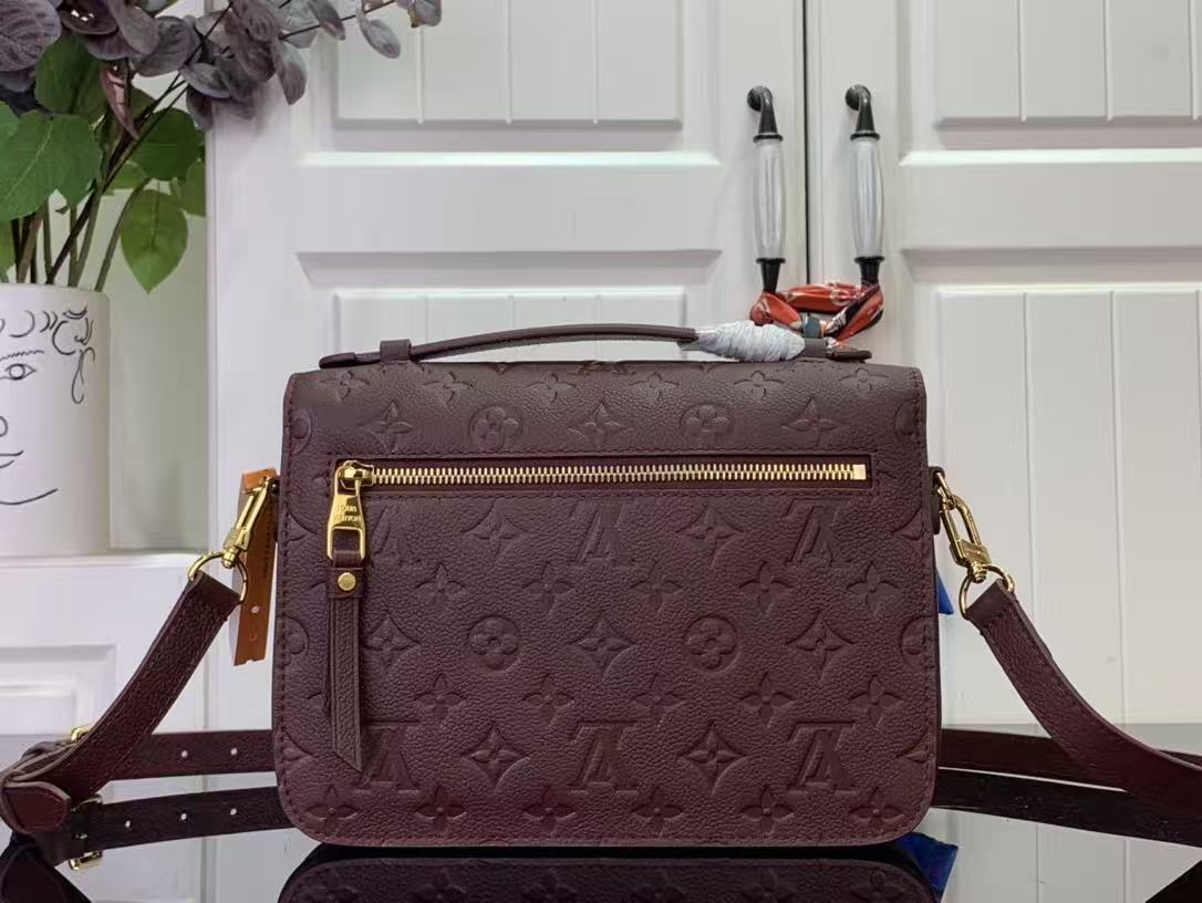 Louis Vuitton Burgundy Pochette Métis MM Handbag