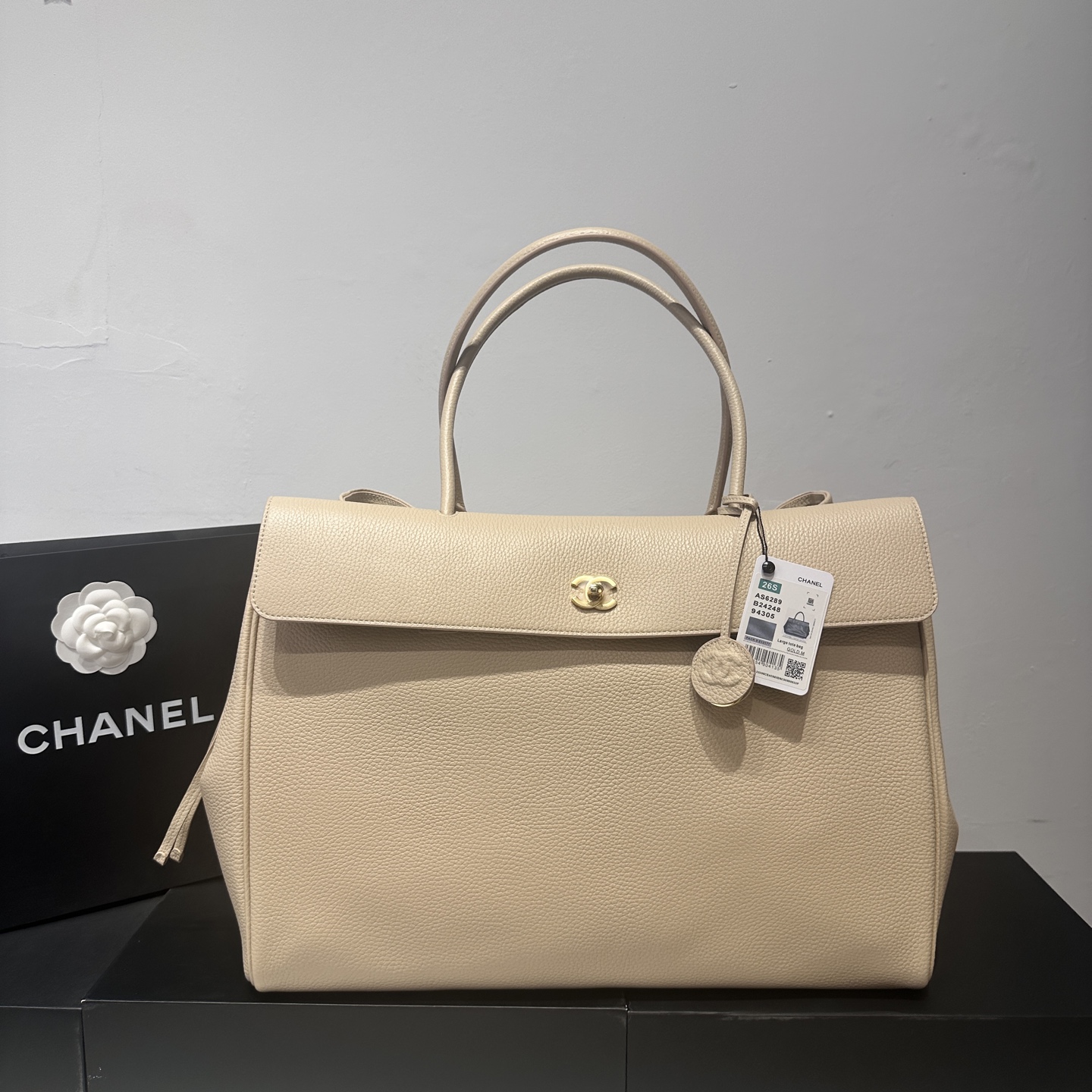 Chanel Spring Summer 2026 Large Tote in Beige AS6289