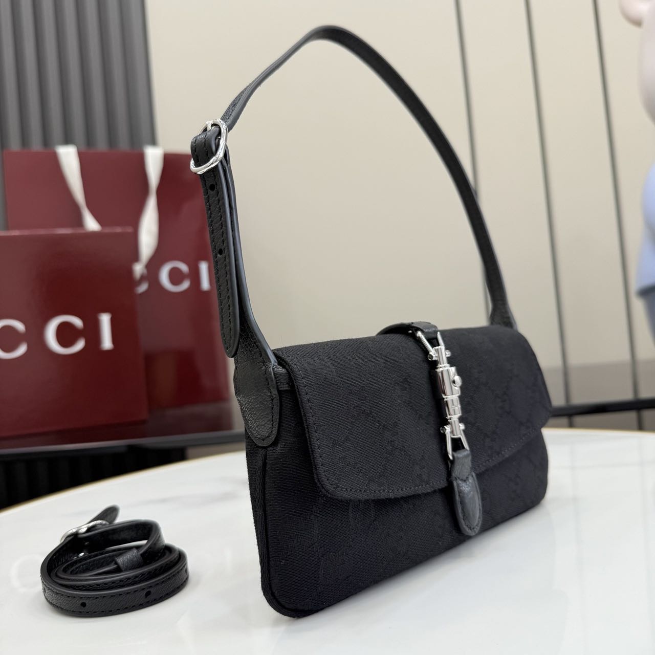 Gucci Jackie small shoulder bag
