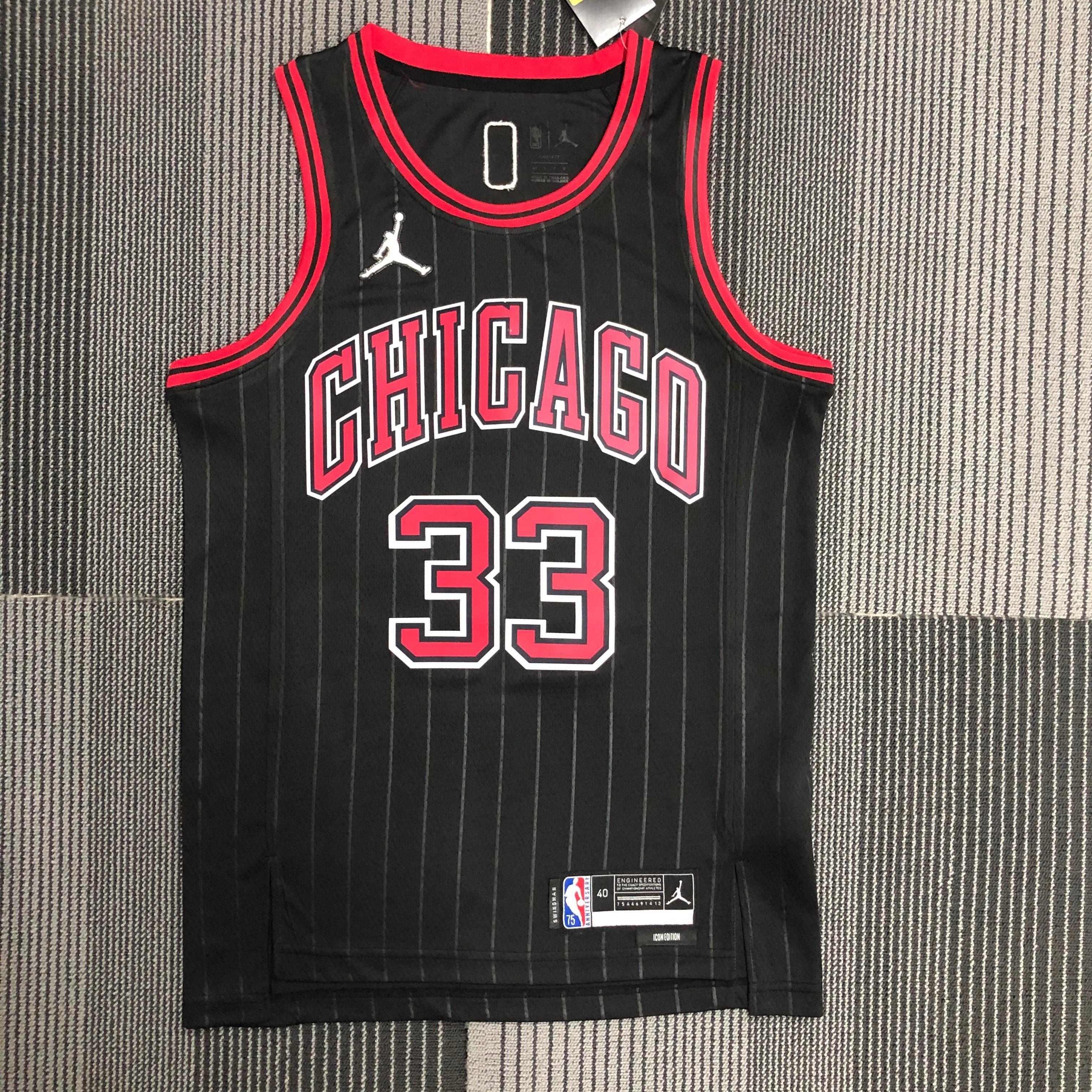 75th Anniversary Chicago Bulls Flyer Edition No.33 Pippen
