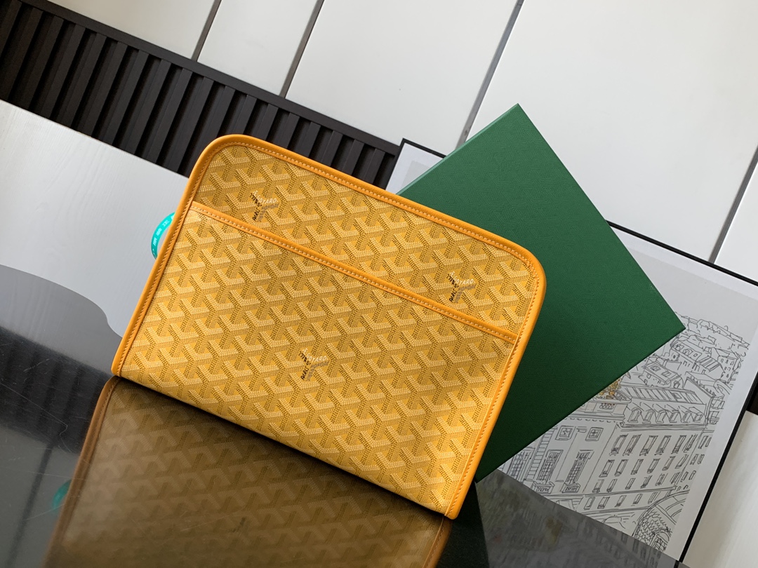 Goyard Jouvence Toiletry Bag-Yellow