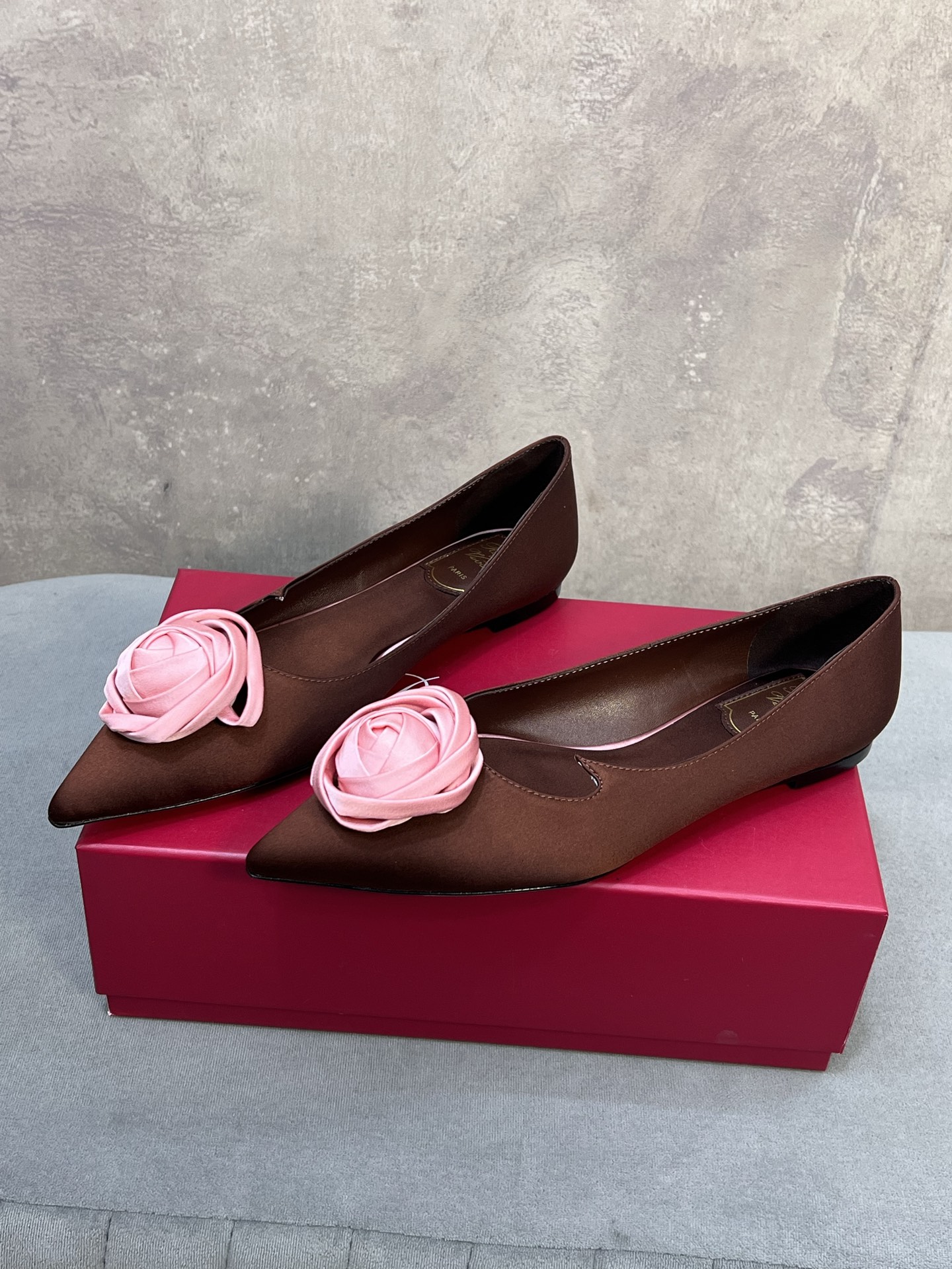 Roger Vivier Rose Vivier Lace Ballet Flat