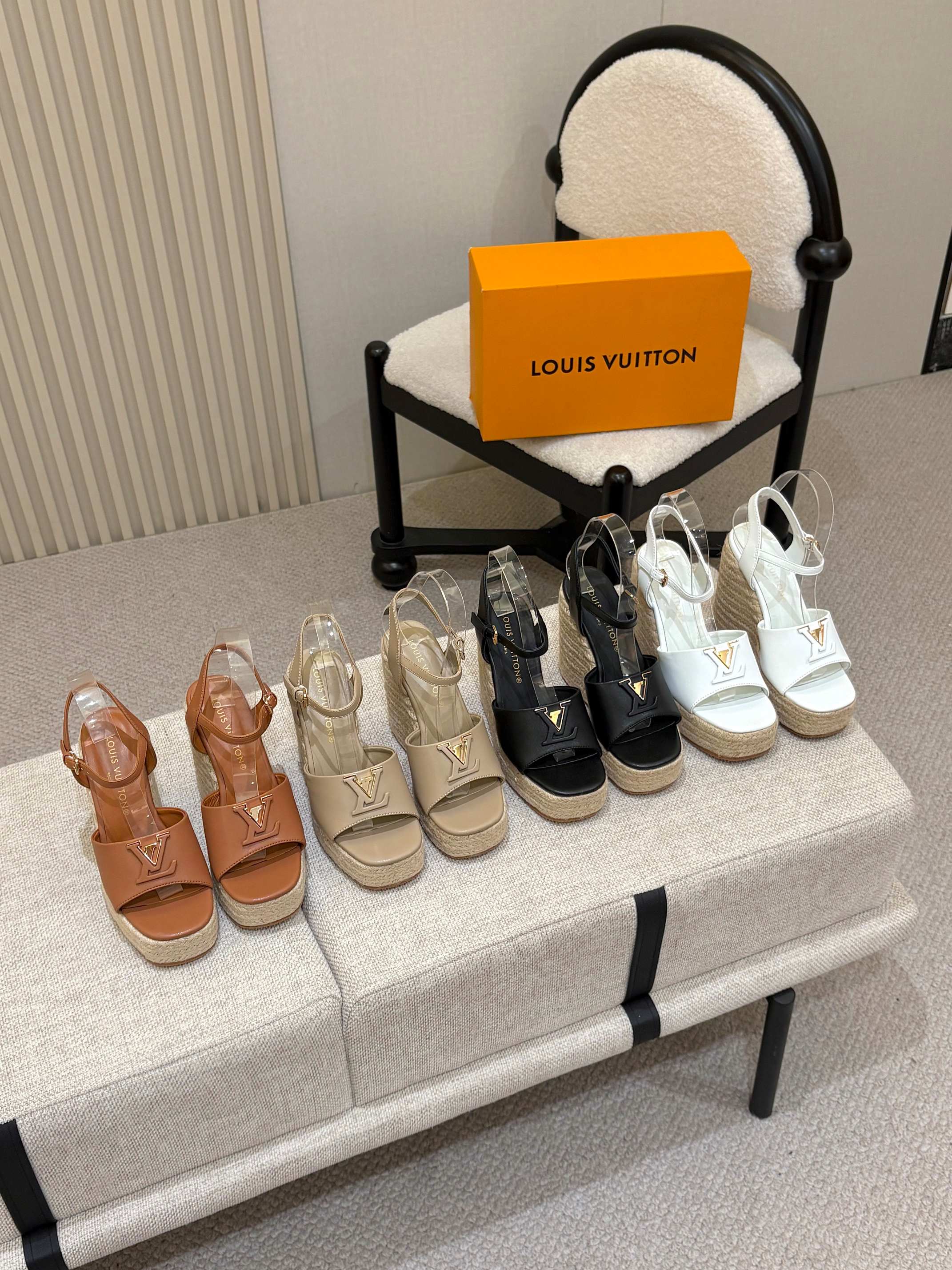 Louis Vuitton LV Isola Cut-Out Leather Woven Jute Rope Espadrille Platform Wedge Sandal - KAIROO