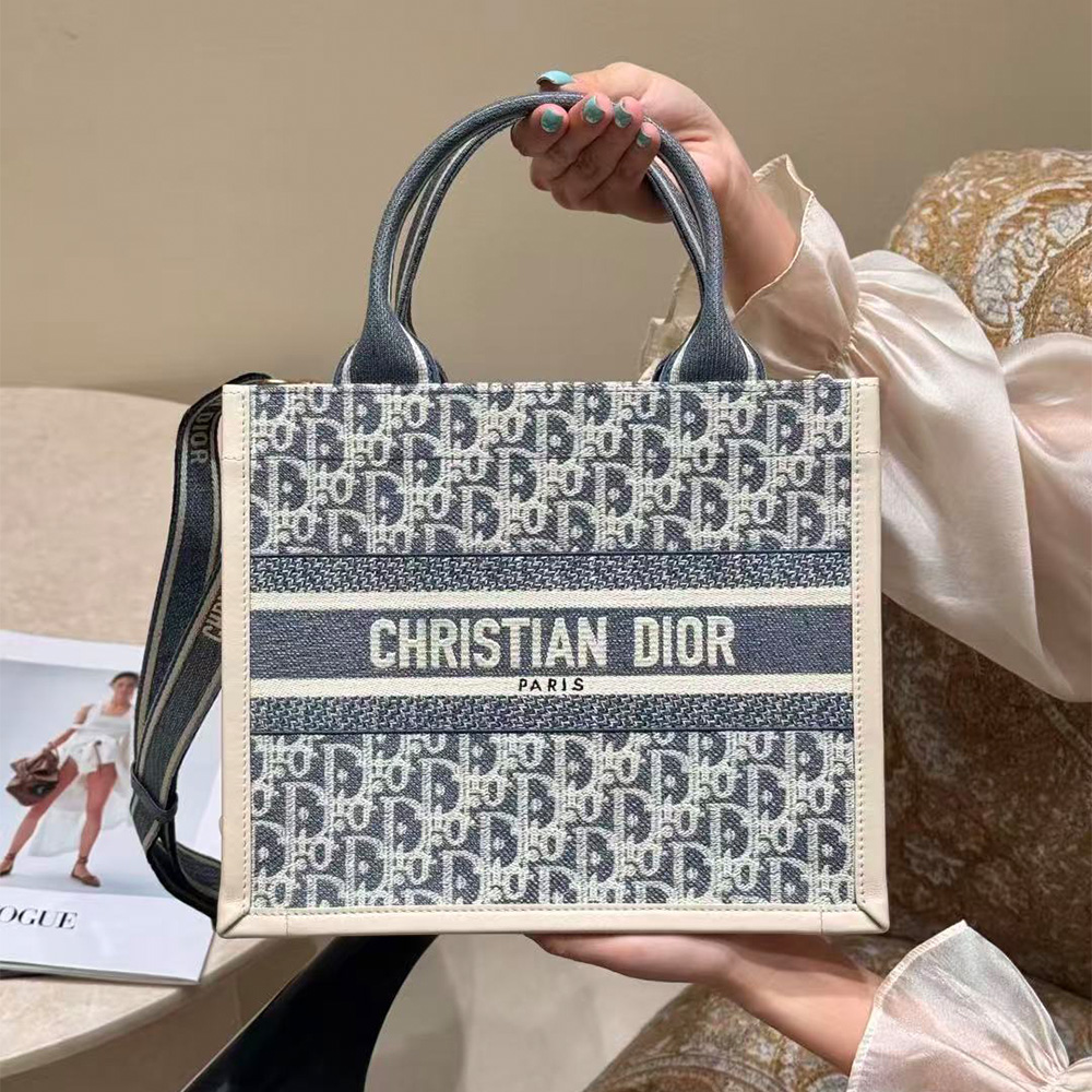Dior Small Dior Book Tote Blue Dior Oblique Chambray Embroidery and Latte Calfskin (Mirror Quality)