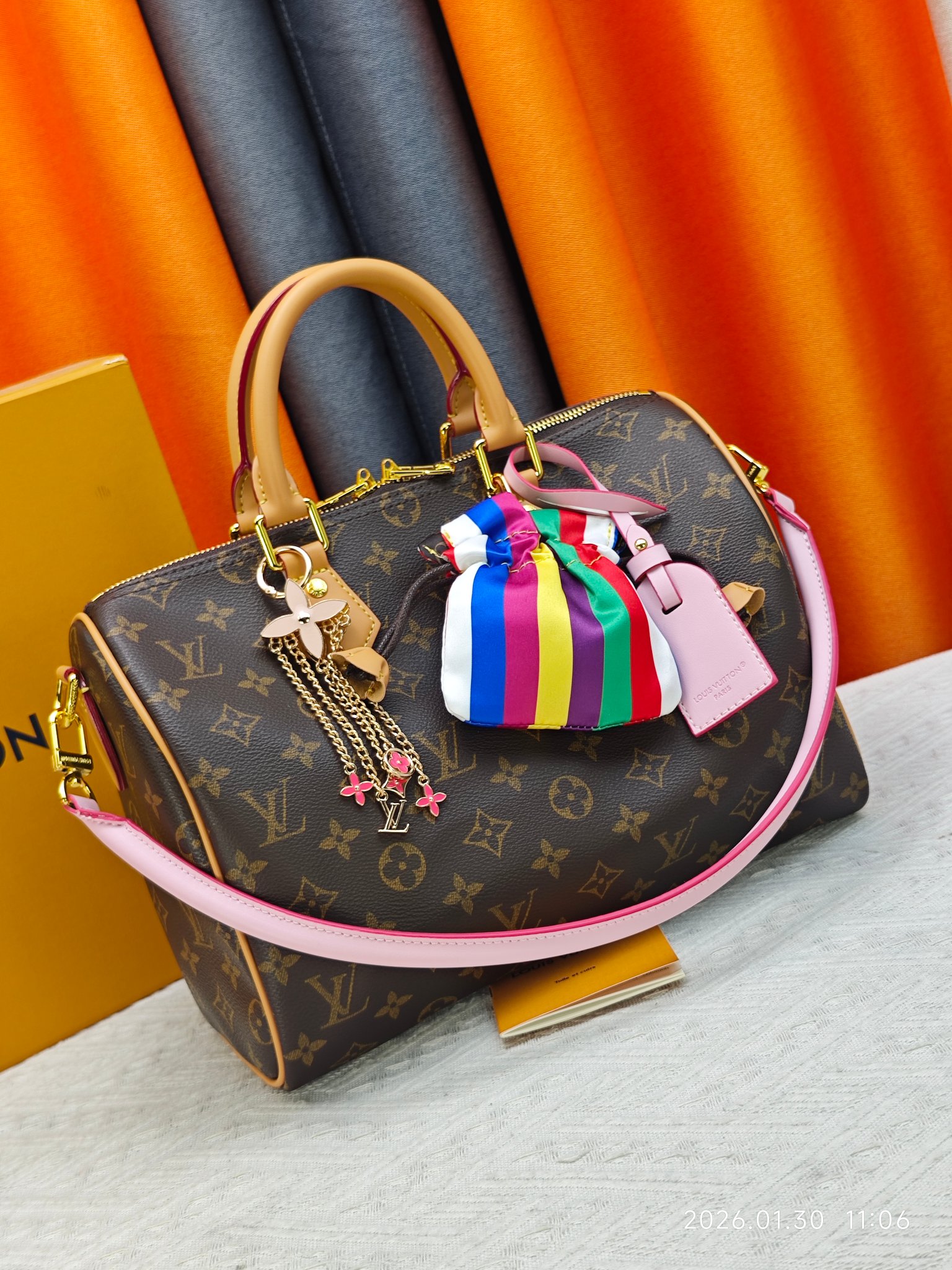 Louis Vuitton LV Speedy Bandoulière 30 Monogram Leather handbag