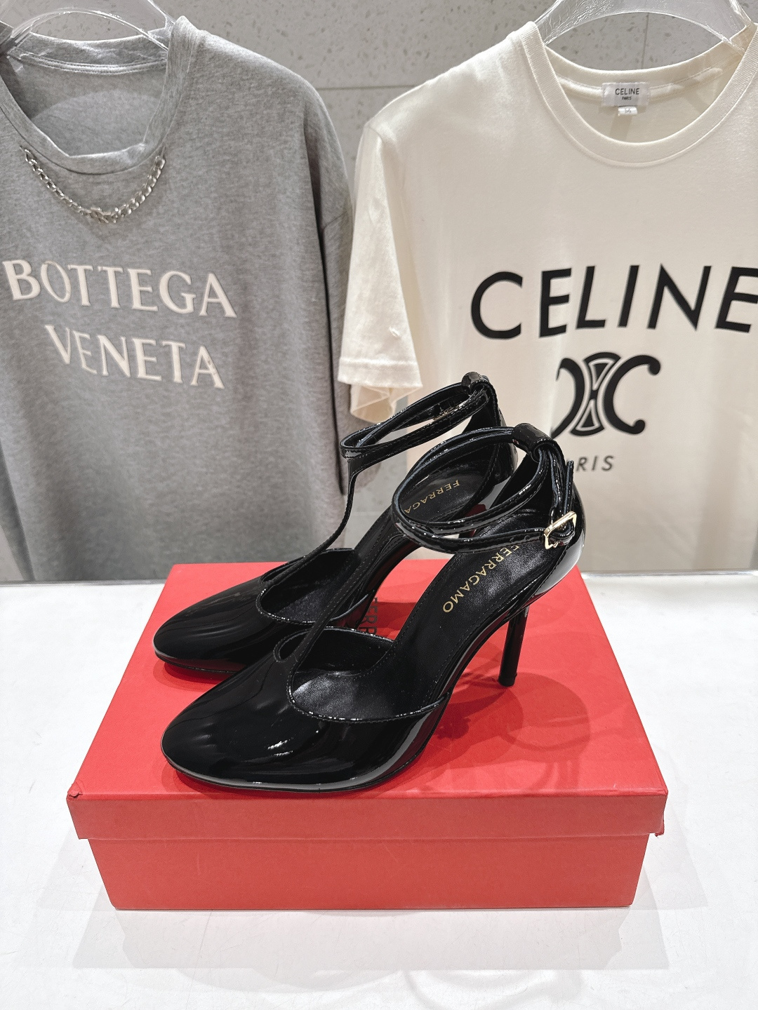 Ferragamo Shiny Leather Pump with strap