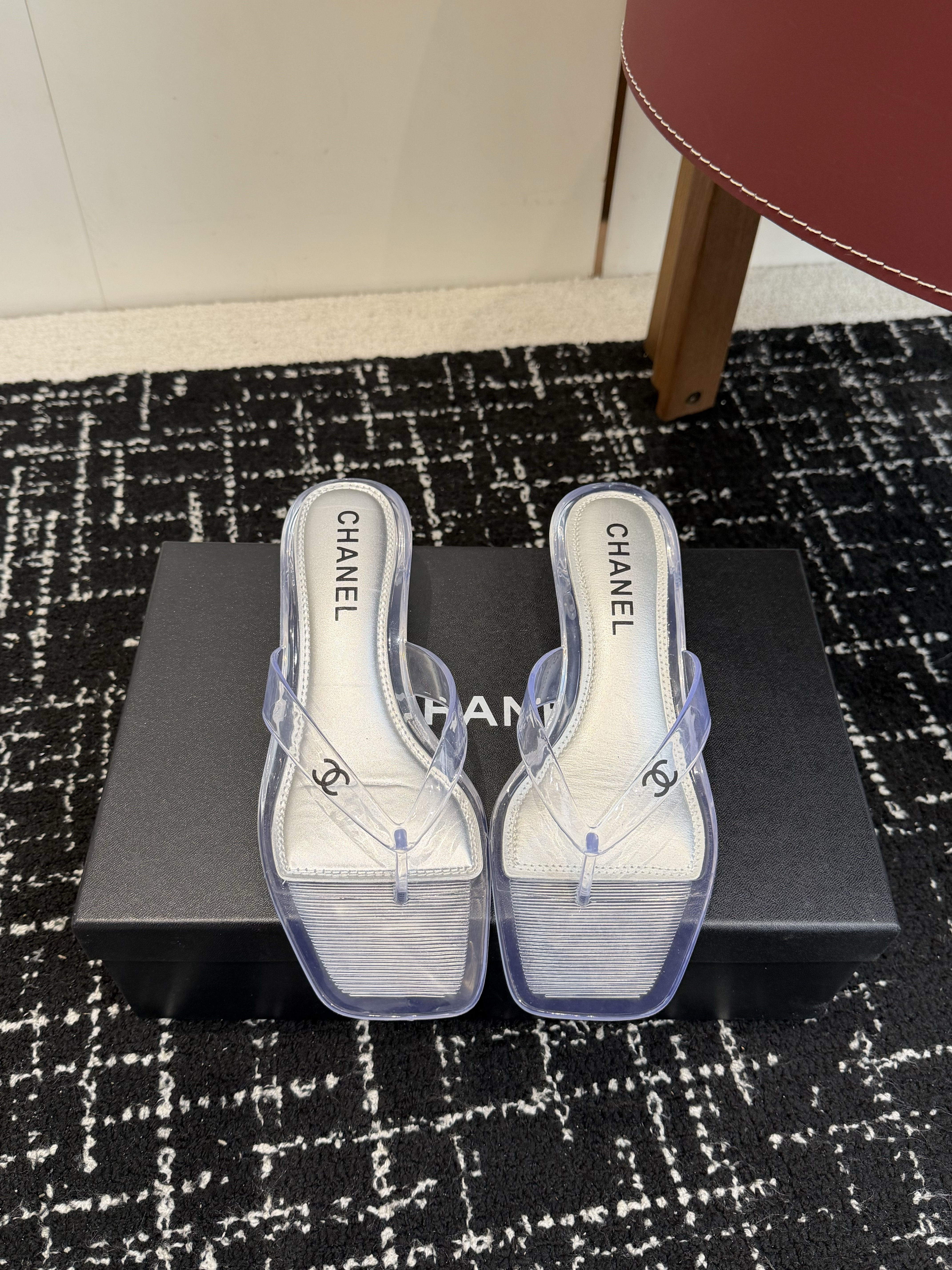 Chanel CC Logo Transparent PVC Jelly Square Toe Kitten Heel Beach Thong Sandals - KAIROO