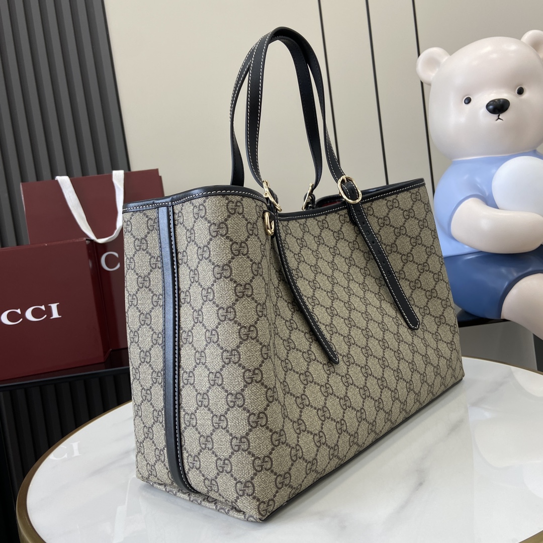 Gucci GG Emblem large tote bag 815213
