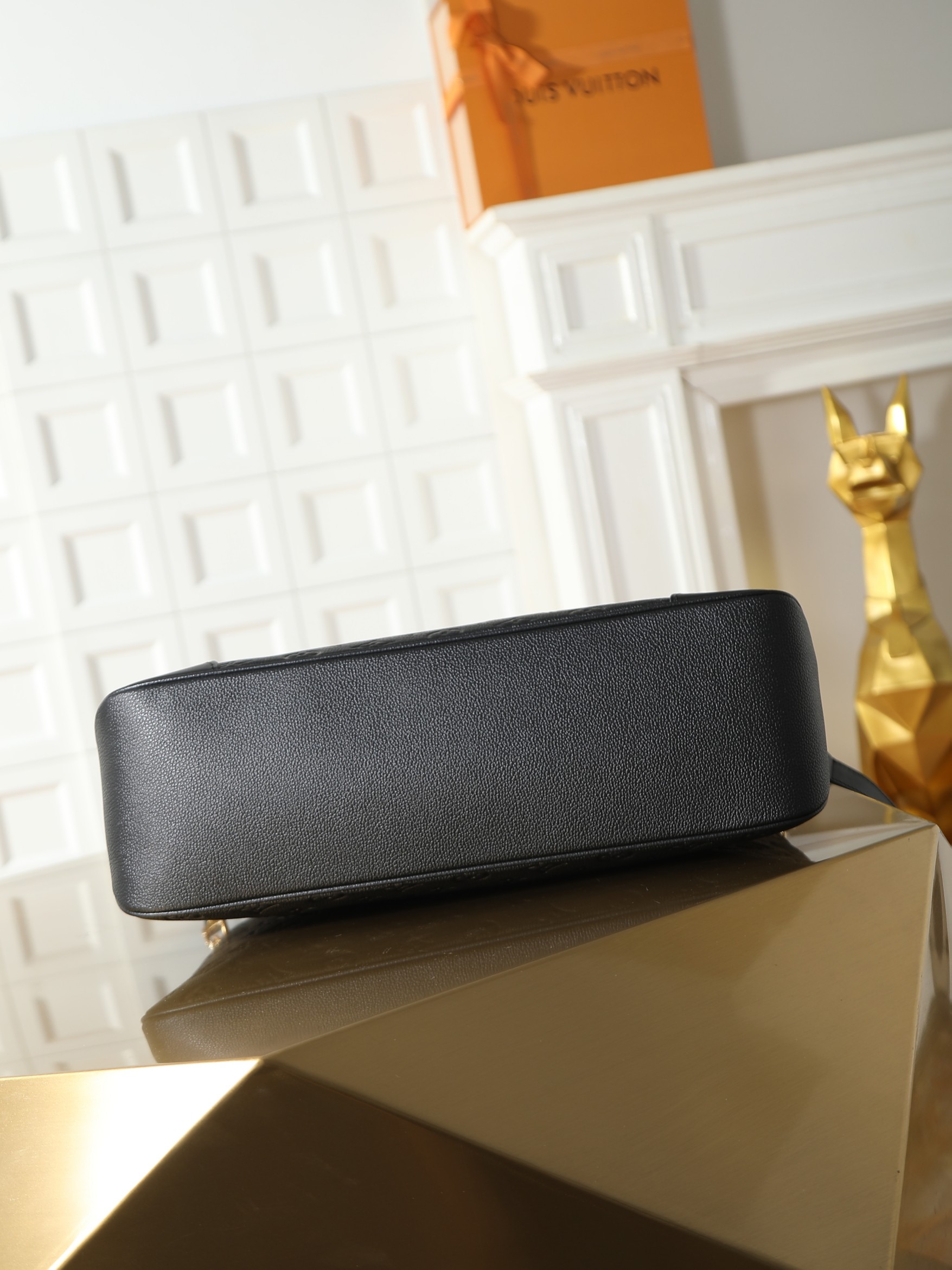 Louis Vuitton Skyline MM handbag black