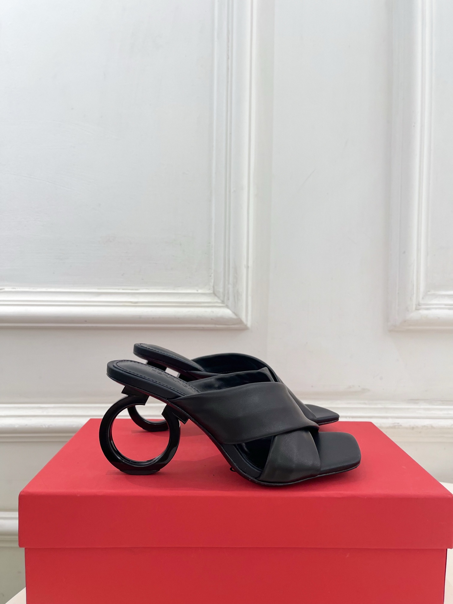 Ferragamo 2026 New Leather Heeled Mule
