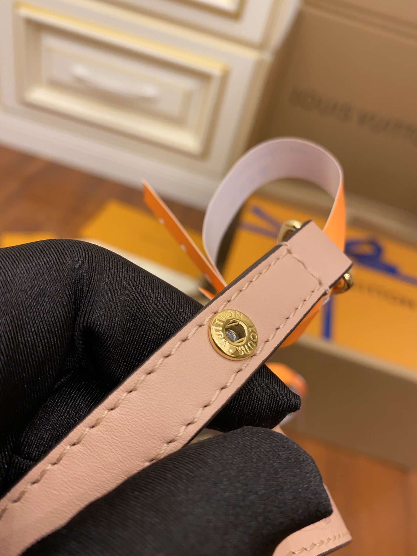 Louis Vuitton LV NeoNoe MM M44022