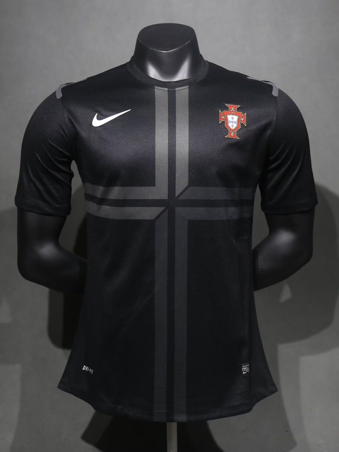 Retro 2013 Portugal  European Cup Home Player Short-sleeve Edition