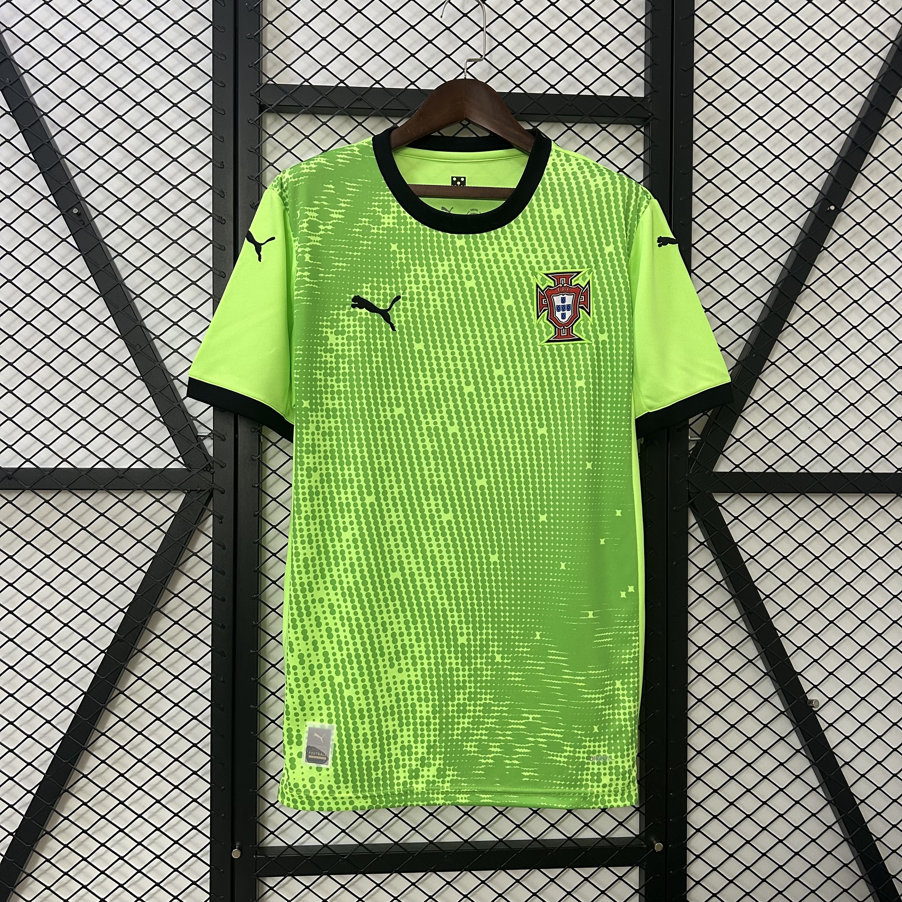 Portugal 2025 Goalkeeper Man Jersey