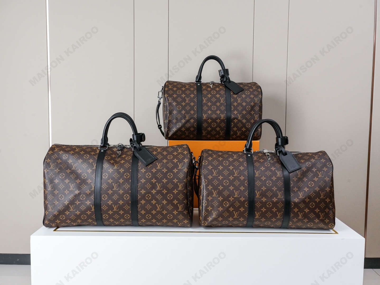 Louis Vuitton LV Keepall Bandoulière 45/50/55 Monogram Canvas Leather Black Strap Travel Duffel Bag - KAIROO