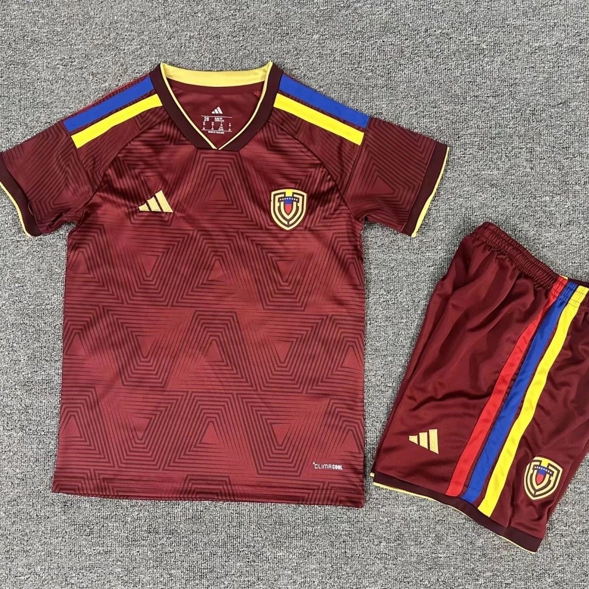 Kids 2026 Venezuela Home Jersey 16-28