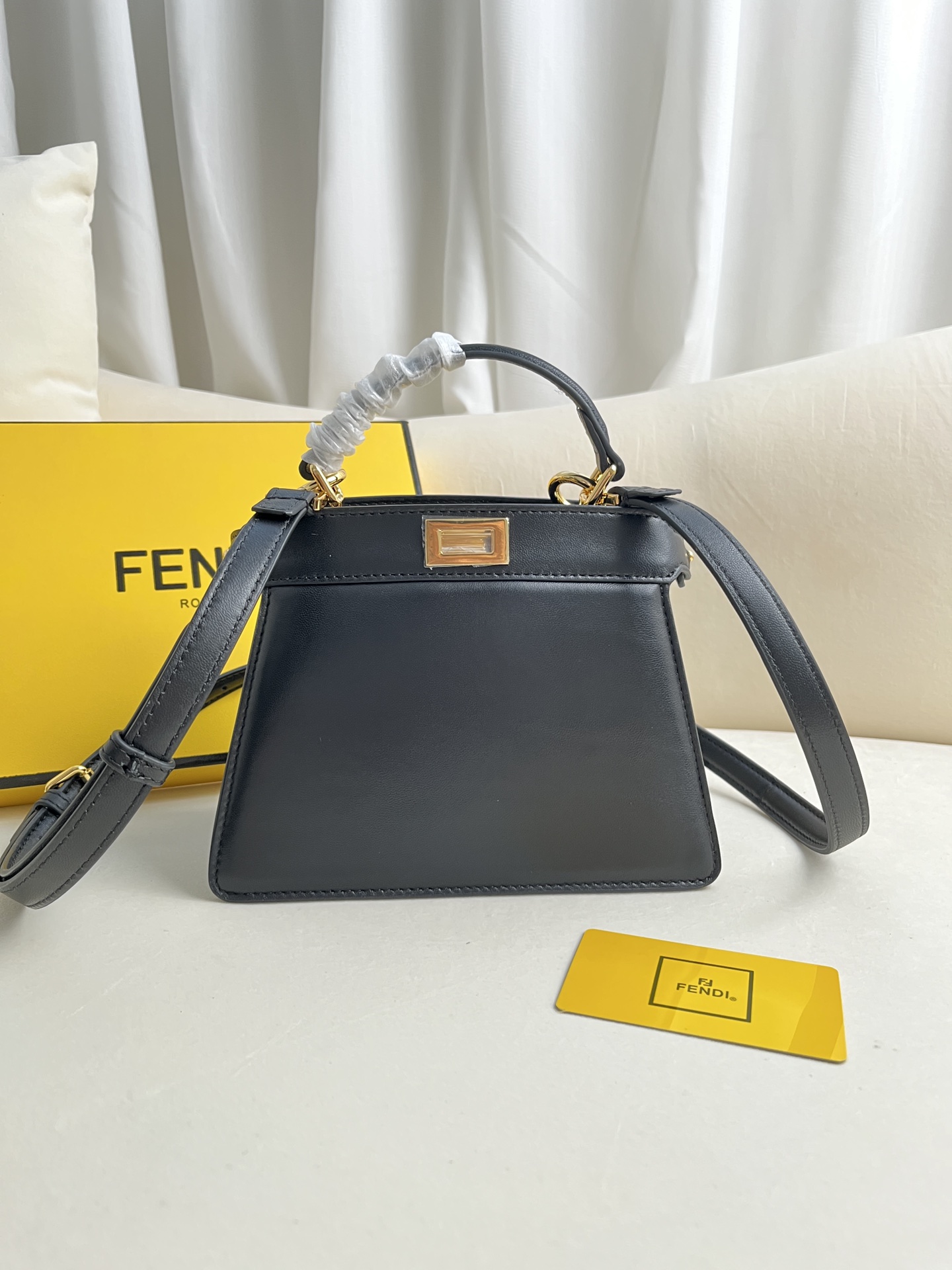 Fendi Iconic Peekaboo ISeeU Mini Leather Bag-Black