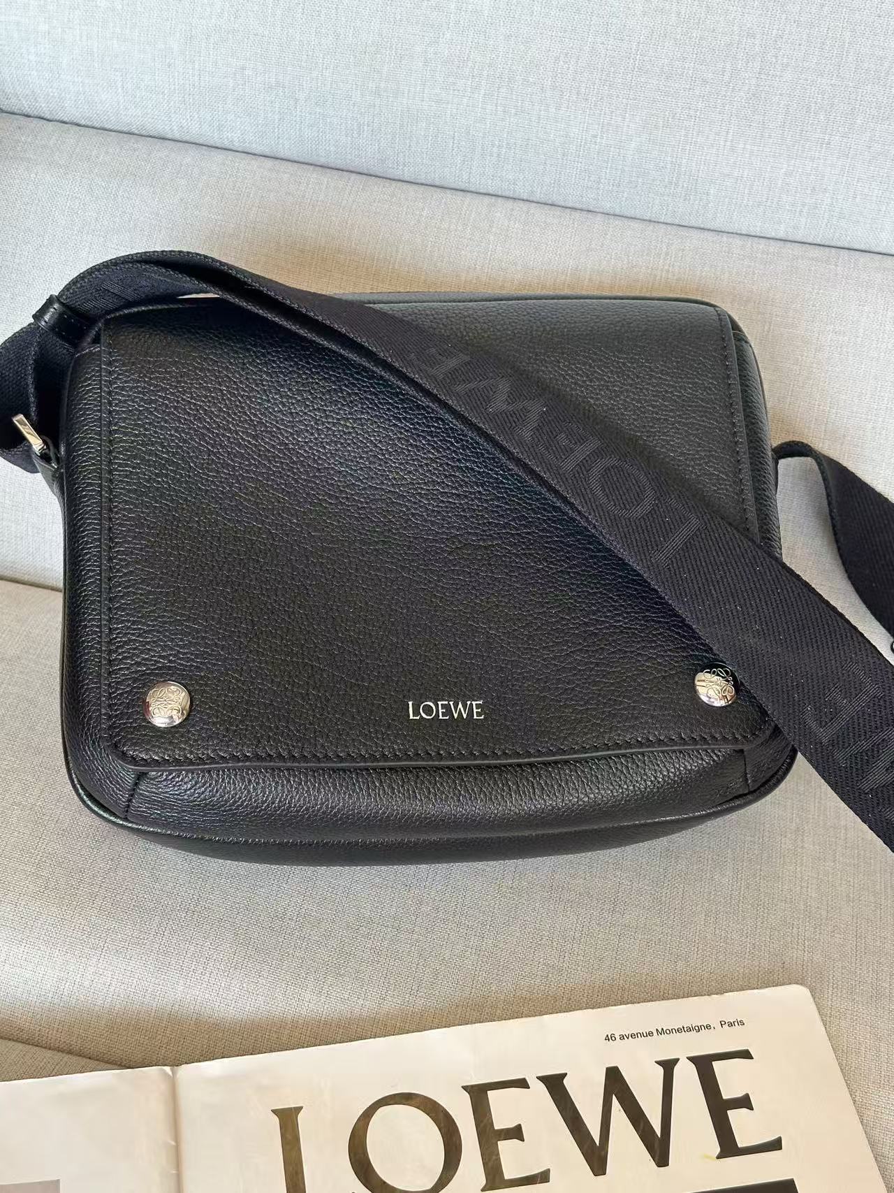 Loewe Military Messenger Classic Messenger Pack